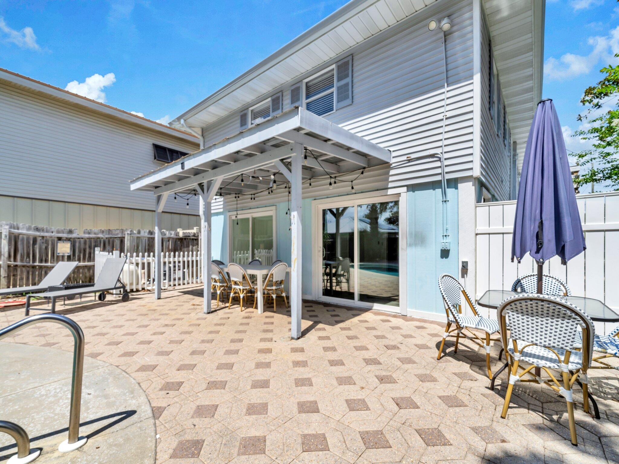 CRYSTAL BEACH - Residential