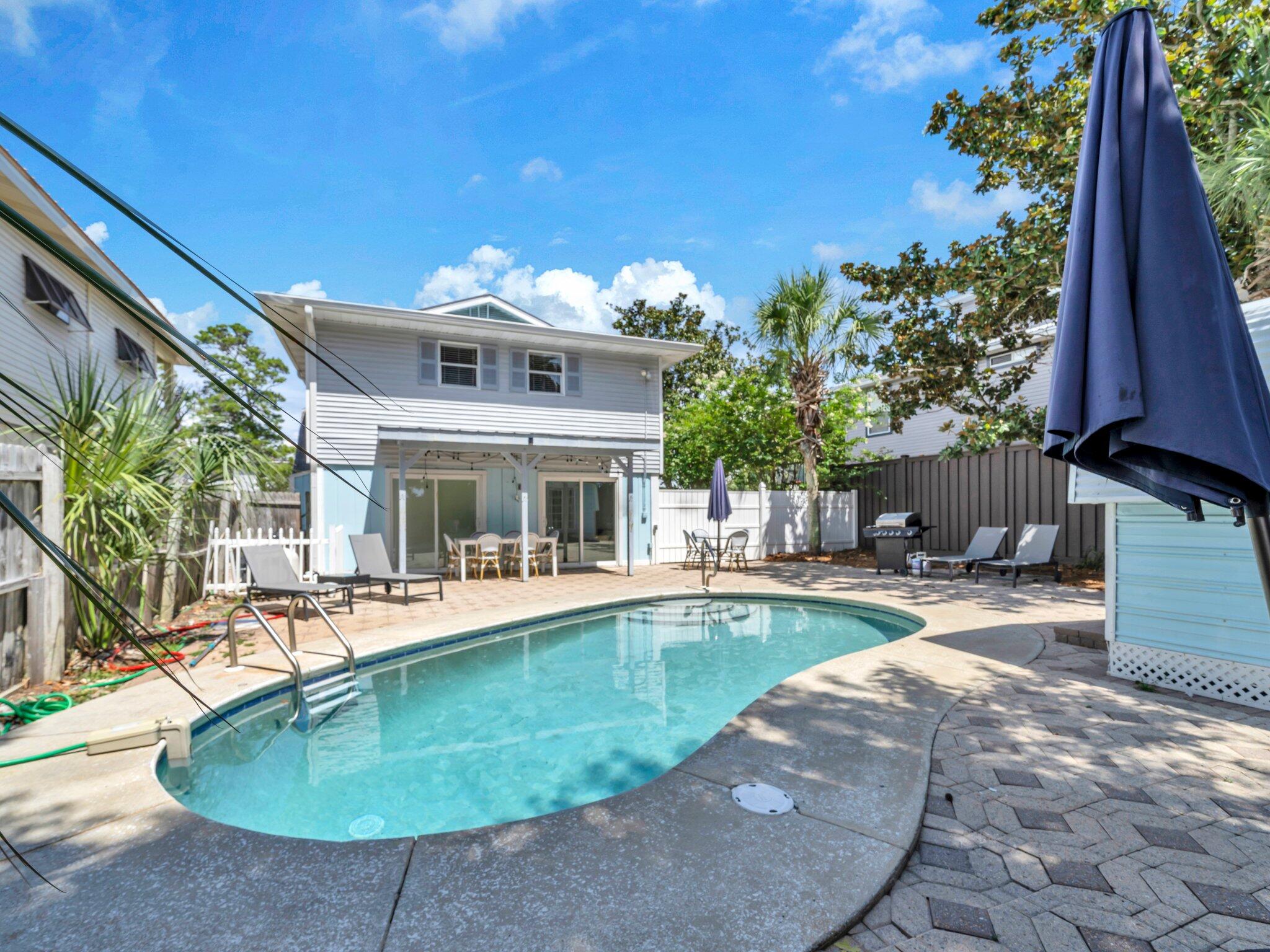 CRYSTAL BEACH - Residential