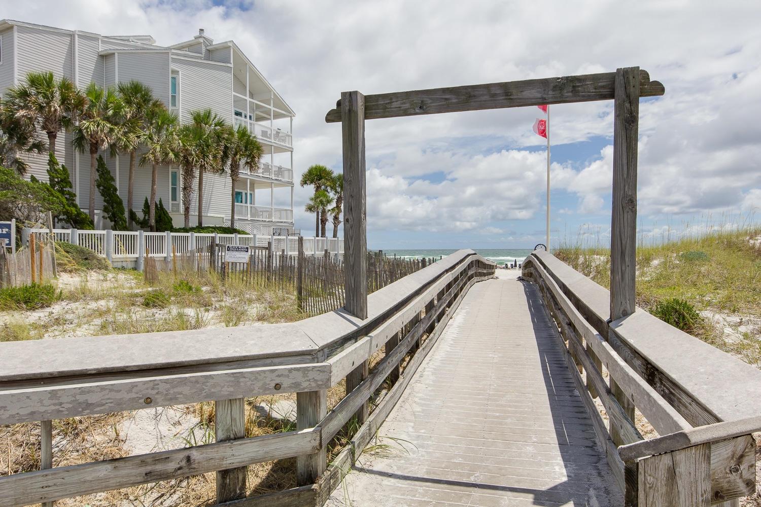 BEACHSIDE VILLAS CONDO - Residential