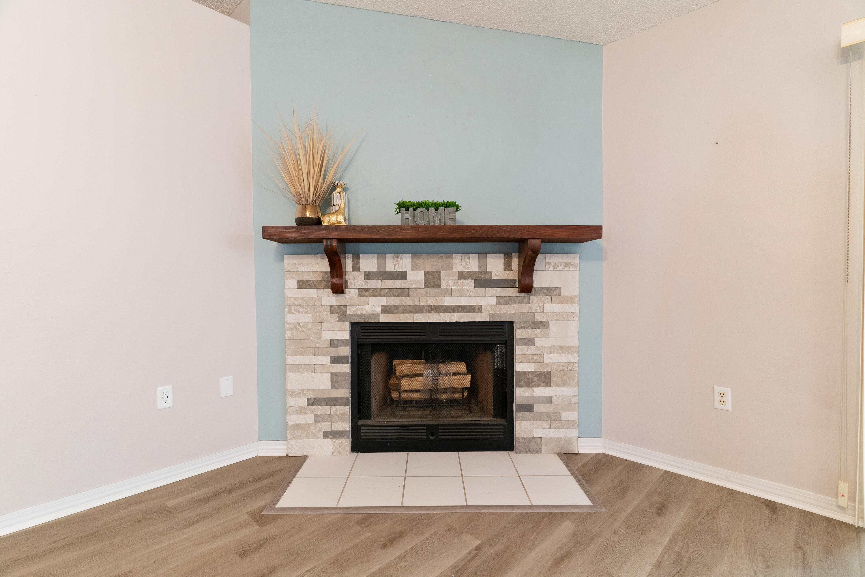 CORONADO VILLAGE PH 3 - Residential