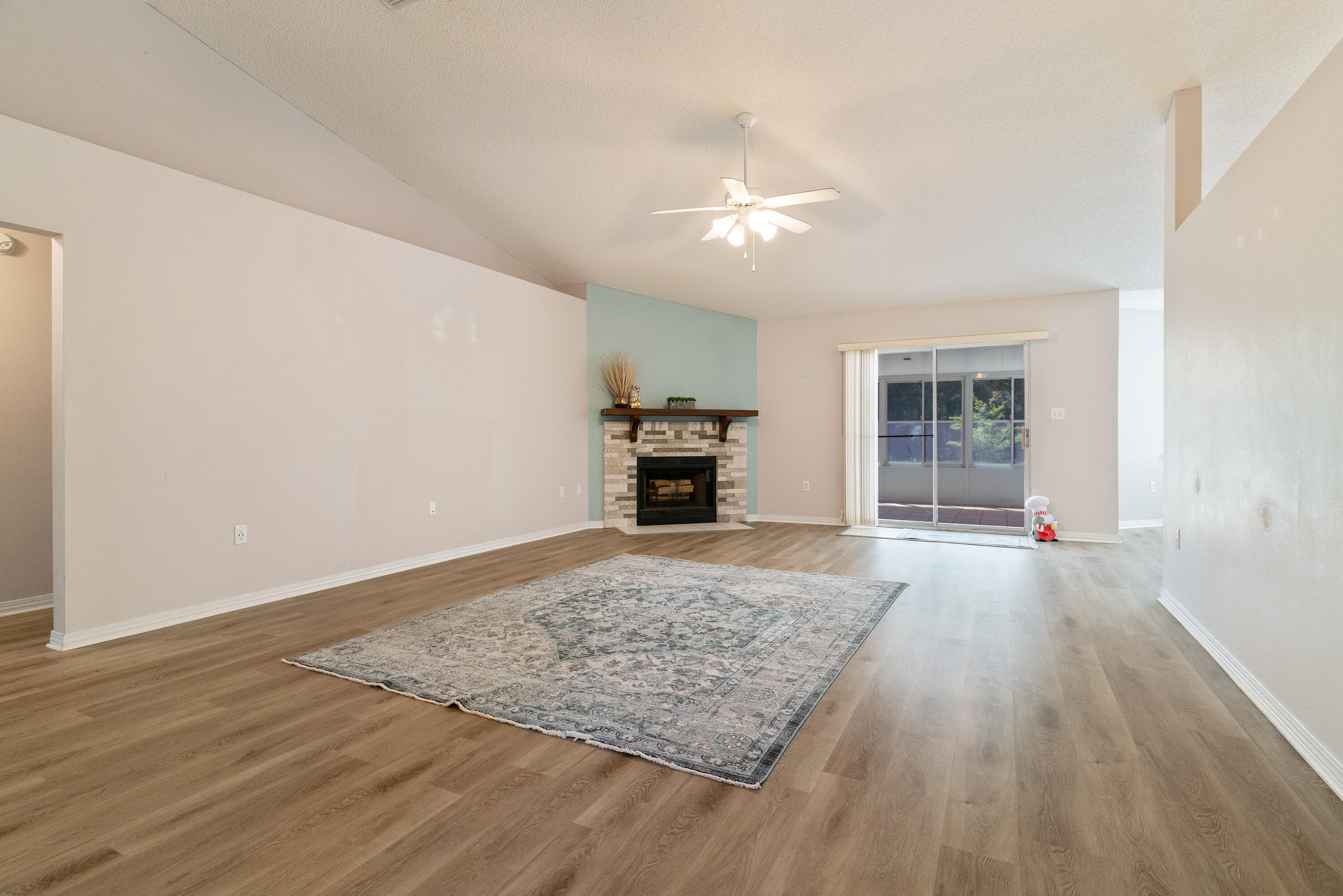 CORONADO VILLAGE PH 3 - Residential