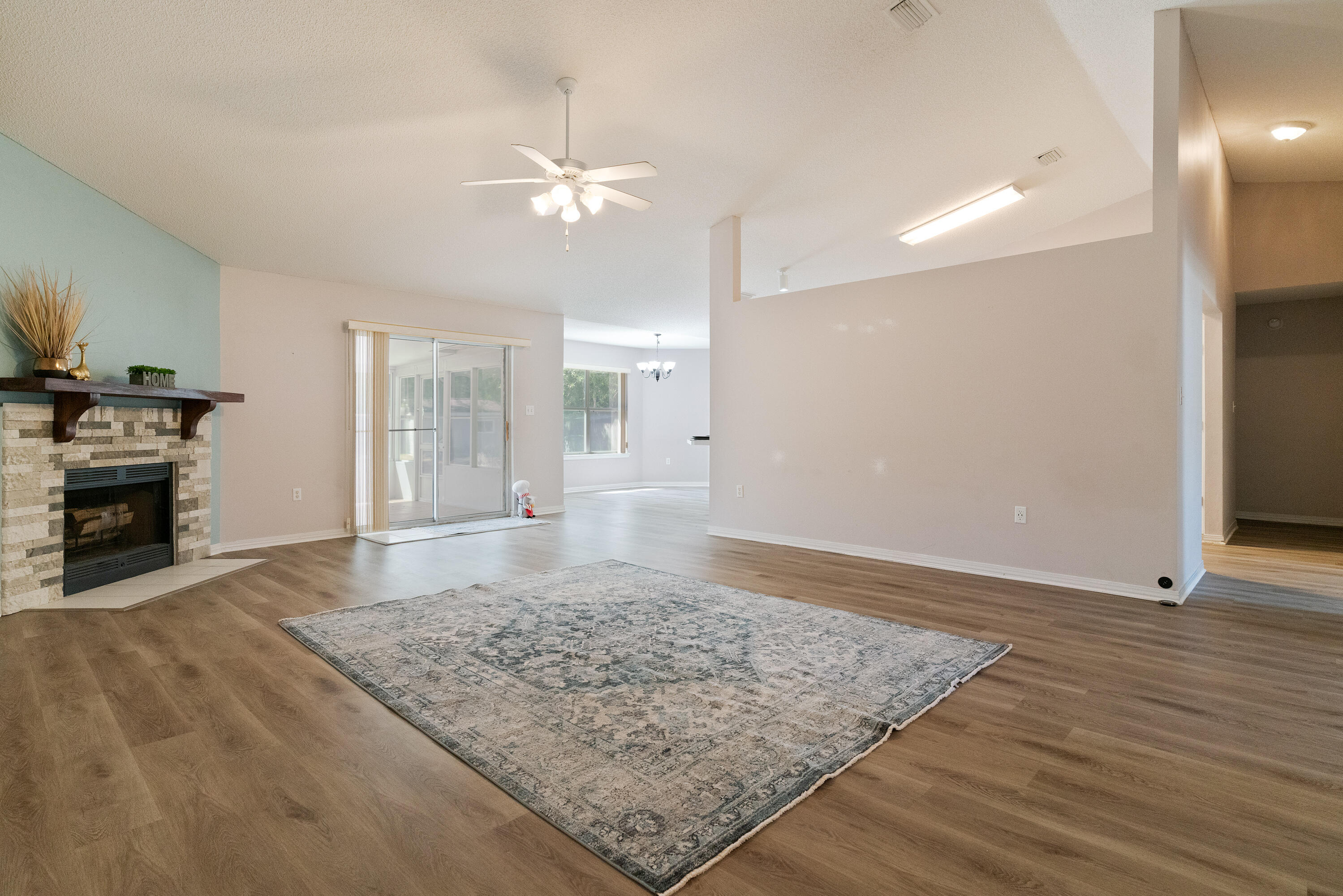 CORONADO VILLAGE PH 3 - Residential