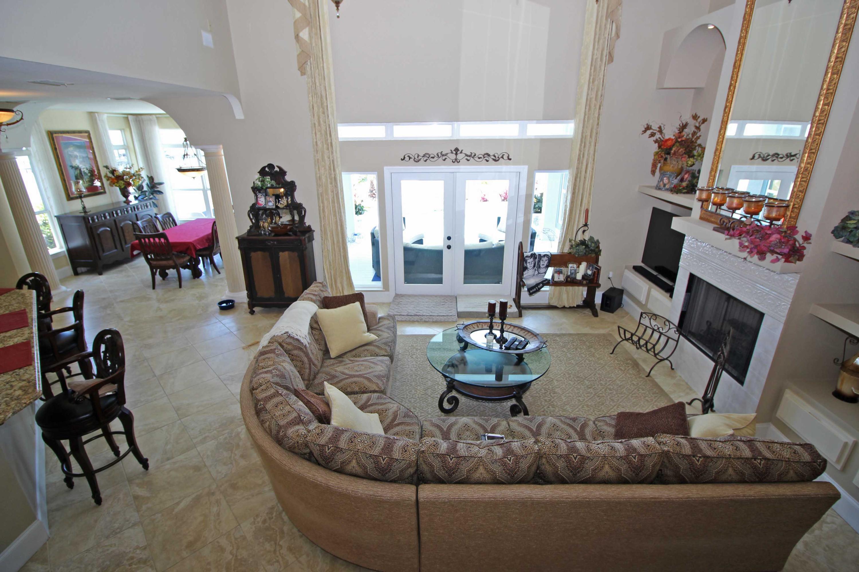 SPARKLING WATERS - Residential