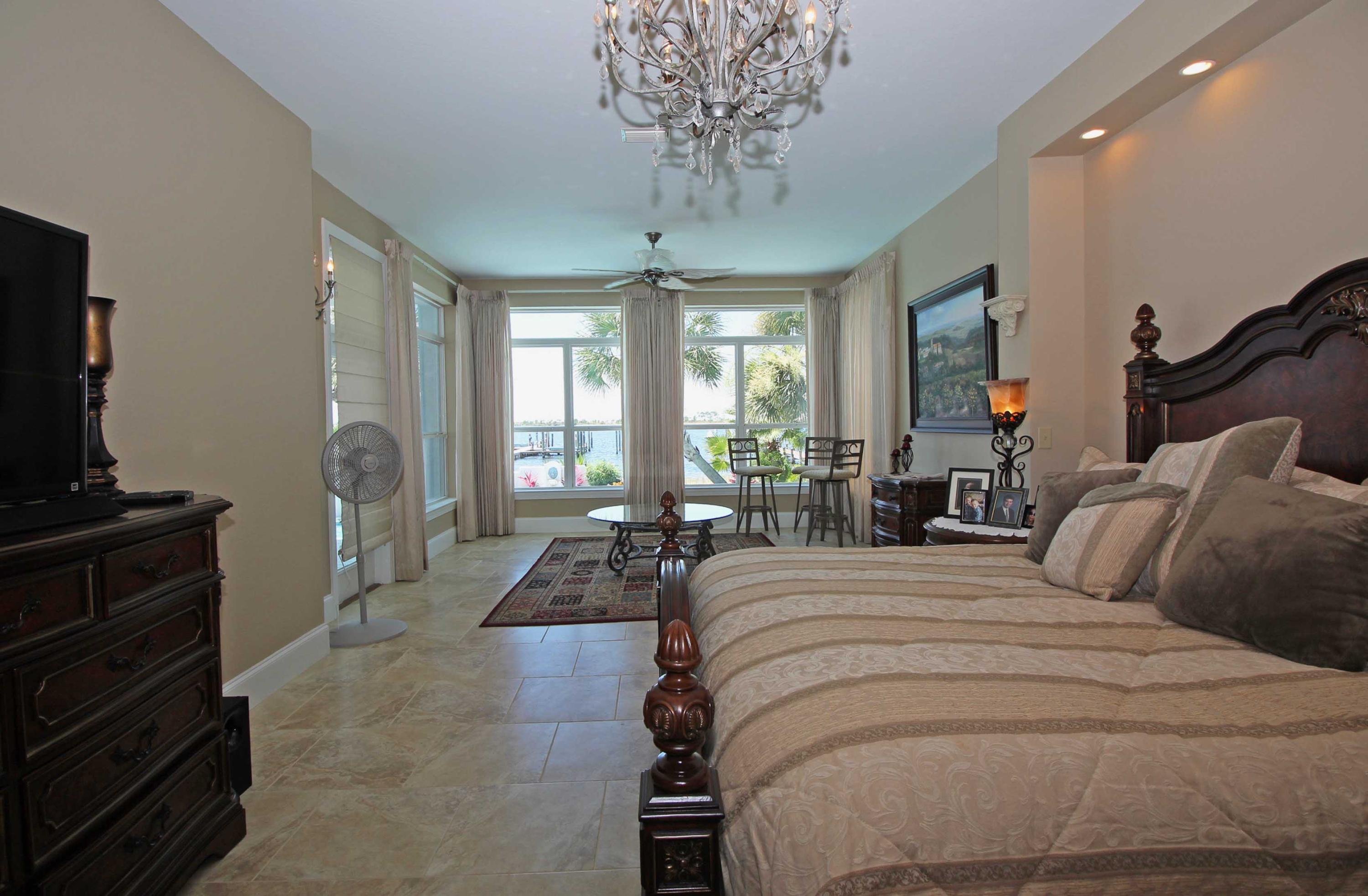 SPARKLING WATERS - Residential