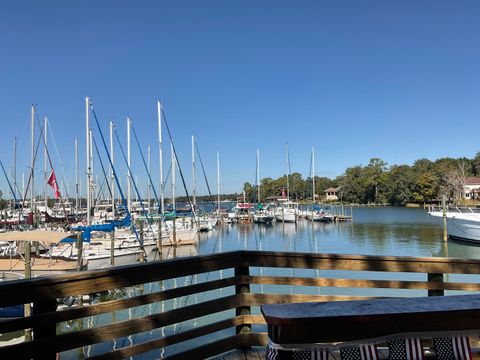 A home in Niceville