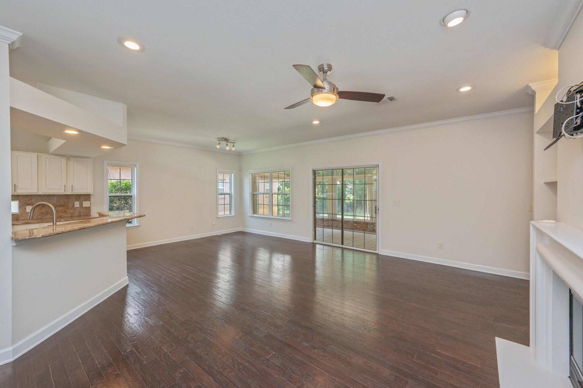 MILLERS RUN AT BLUEWATER BAY - Residential