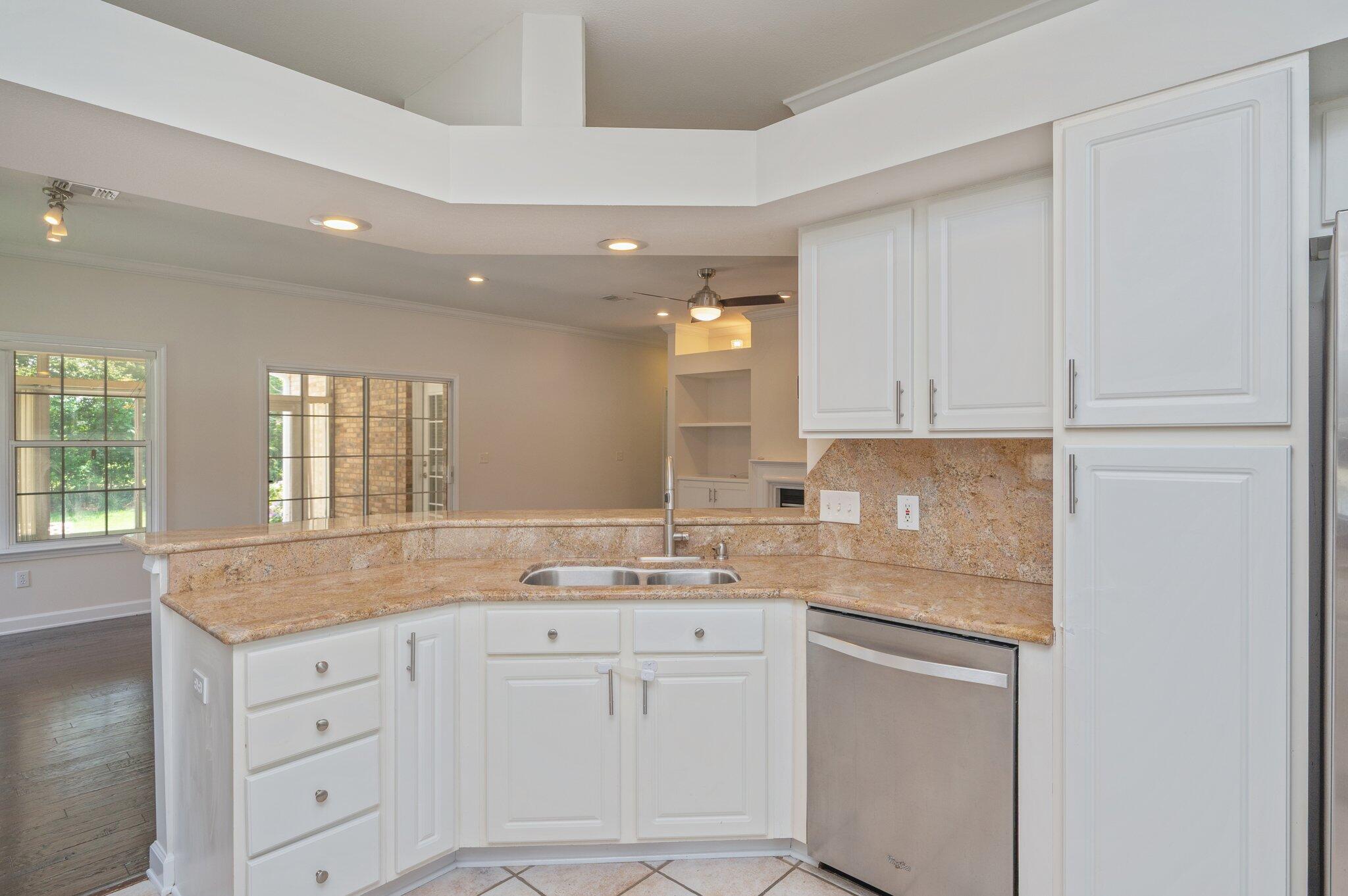 MILLERS RUN AT BLUEWATER BAY - Residential
