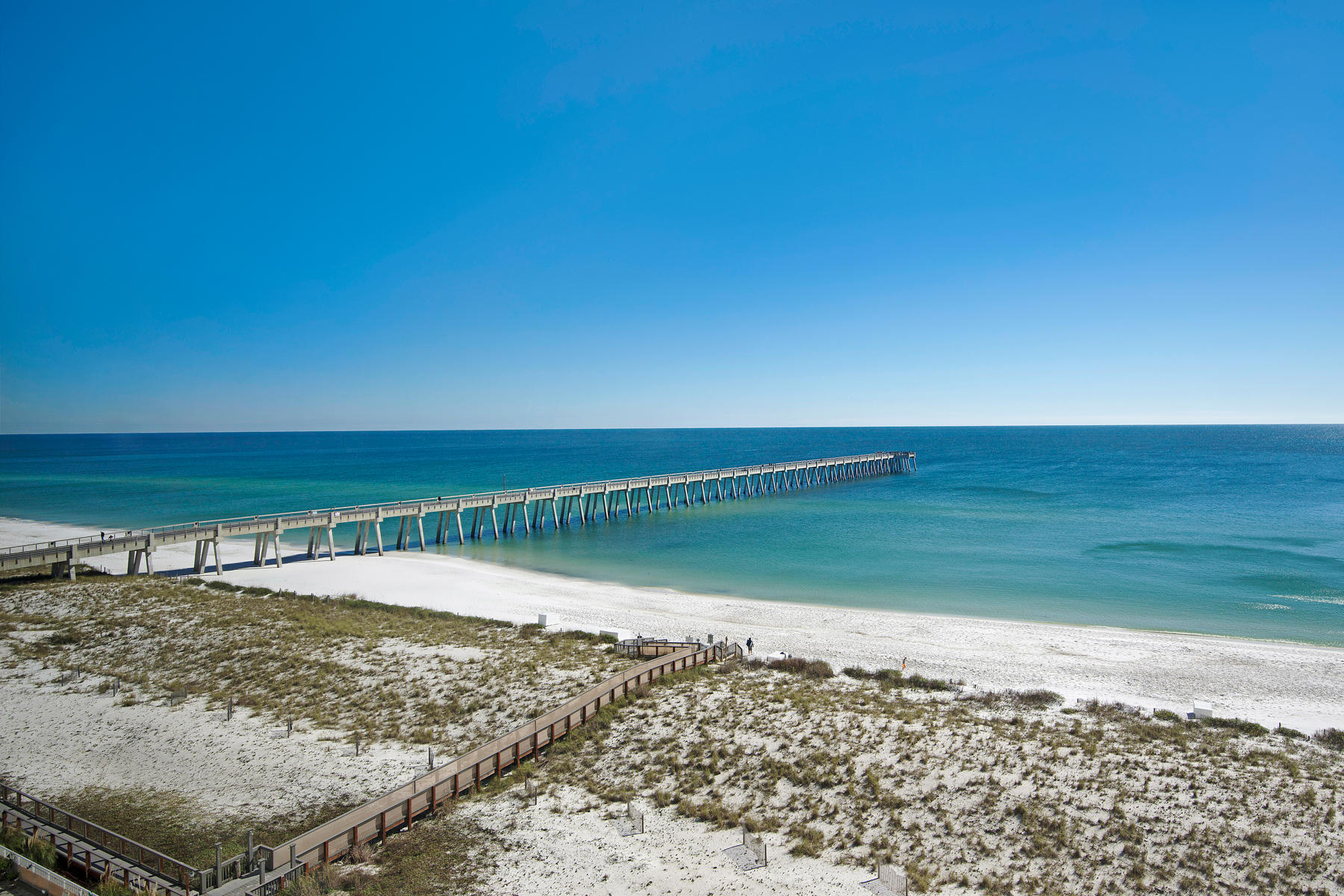 Welcome to the Beach! This 2 Bd / 2 Ba plus bunkroom , gulf front condo features 168 sq ft of balcony overlooking the gulf of Mexico. The interior of the unit offers tile flooring through out the unit. The living room as well as master suite are situated on the gulf. Both over sliding glass doors to the balcony. Summerwind West amenities include gulf side pool, spa, fitness center & just a short distance to the Navarre Pier.