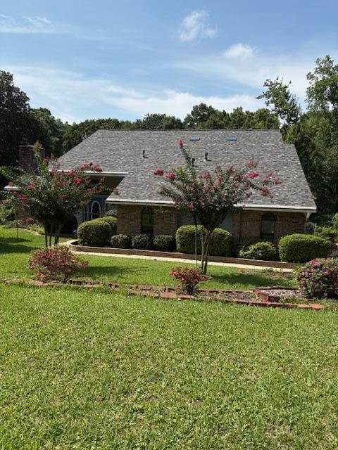Coming Soon. Three plus bedroom on the lake in popular Rocky Bayou Country Club Estates. Nicely landscaped property in a conforming neighborhood. Pleasing front elevation with side entry garage. Convenient location close to everything Niceville has to offer. - award winning schools., shopping, medical, recreation, and Eglin Air Force Base, the area's largest employer. Short drive to Destin's world class beaches!!! Added Florida room provides a quiet and relaxing view. A well maintained property.