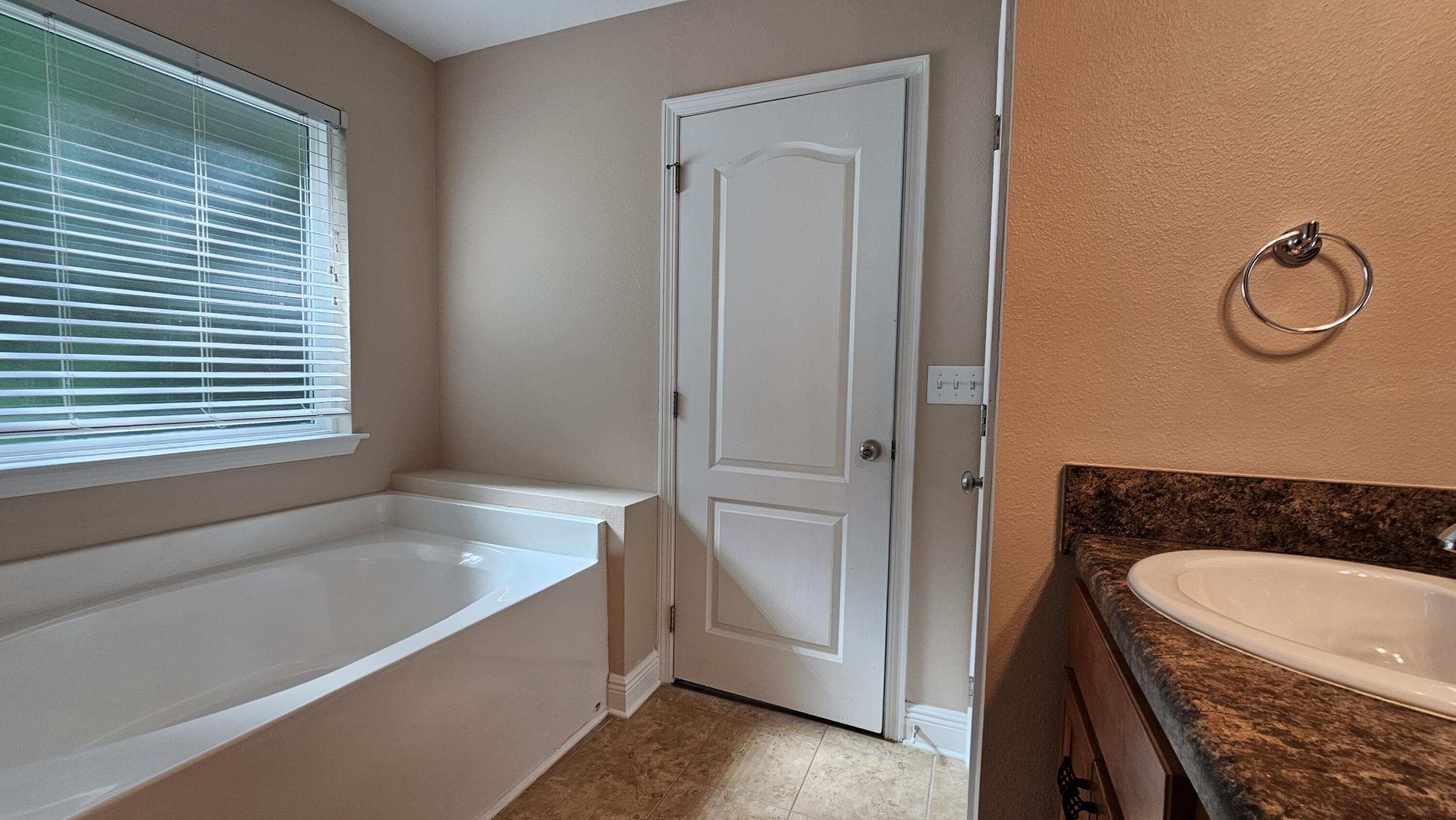 MOSAIC OAKS - Residential Lease