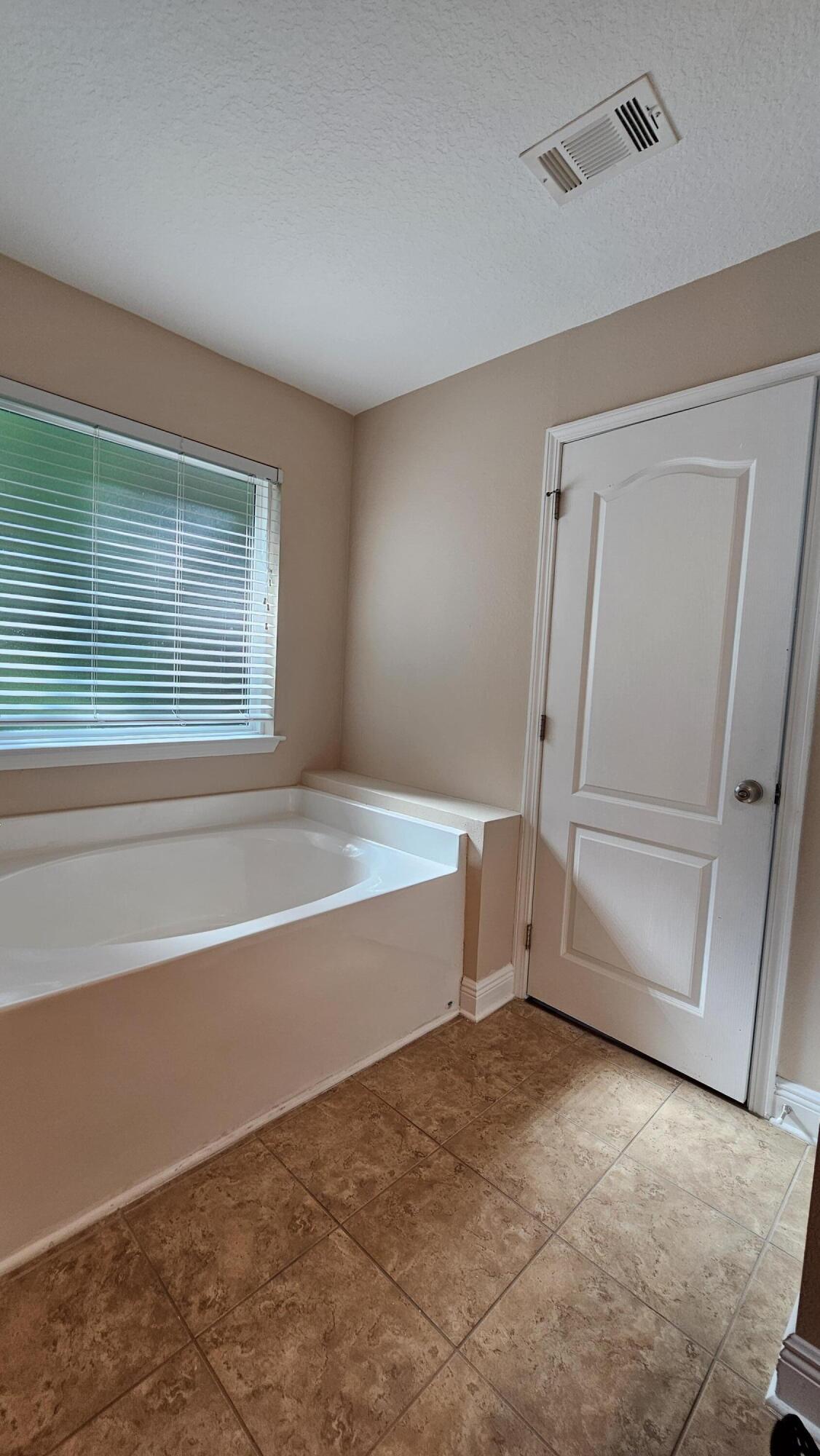 MOSAIC OAKS - Residential Lease