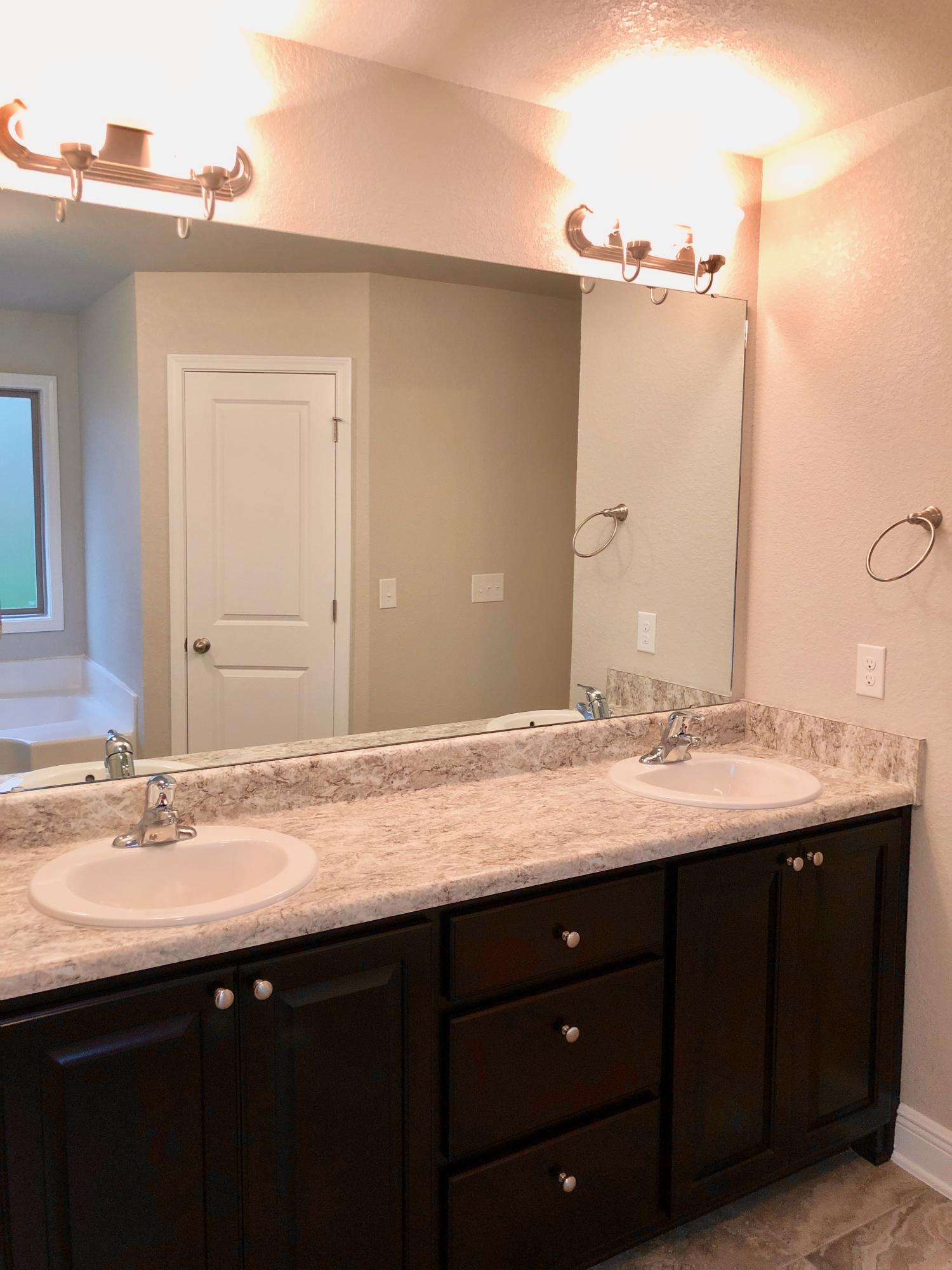 FOX VALLEY - Residential