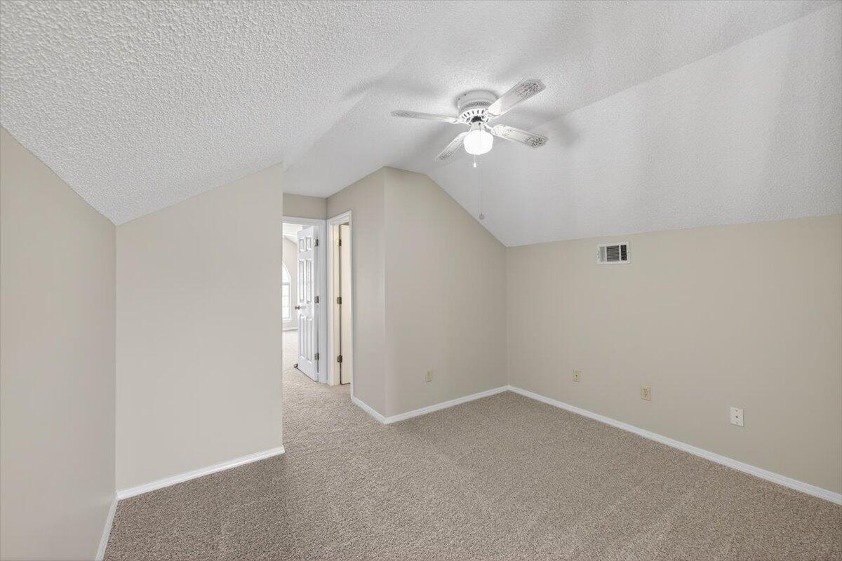 PARKWOOD SQUARE PH 1 - Residential