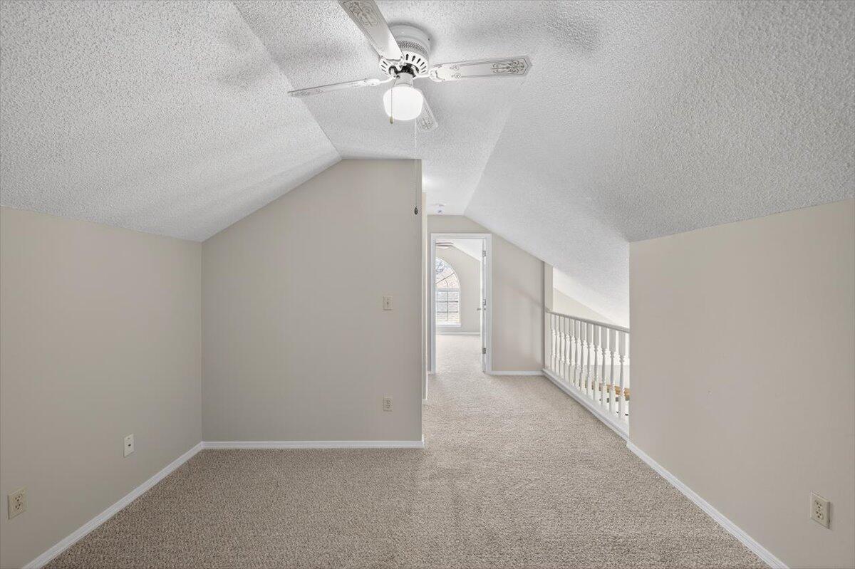 PARKWOOD SQUARE PH 1 - Residential