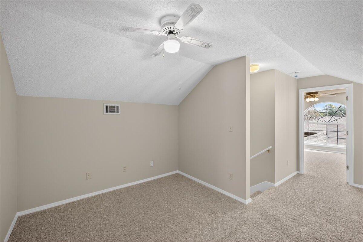 PARKWOOD SQUARE PH 1 - Residential