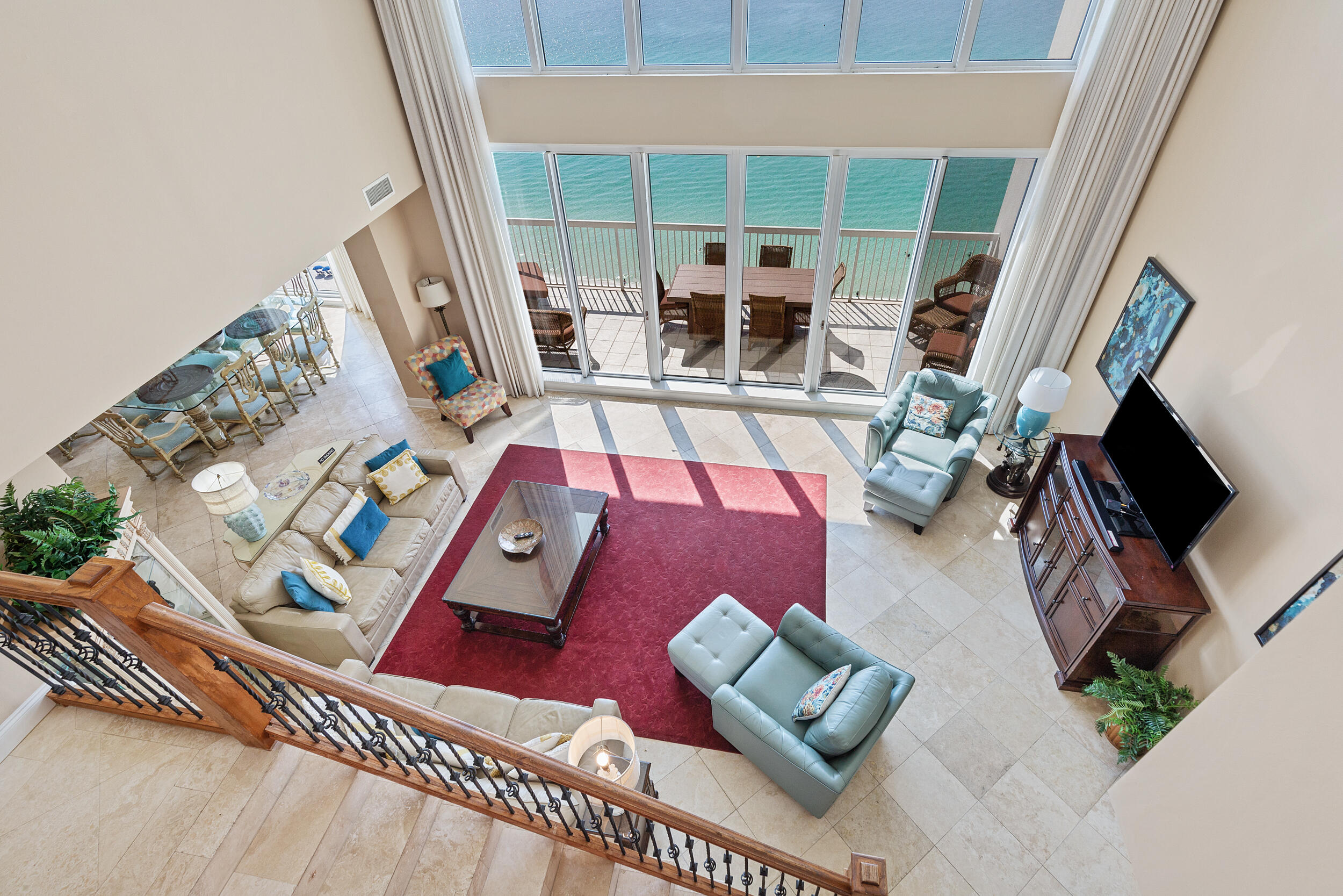 SILVER BEACH TOWERS - Residential