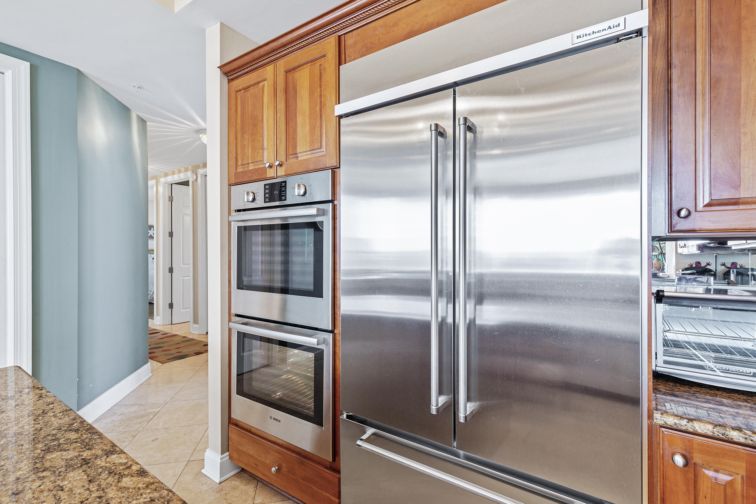 SILVER BEACH TOWERS - Residential