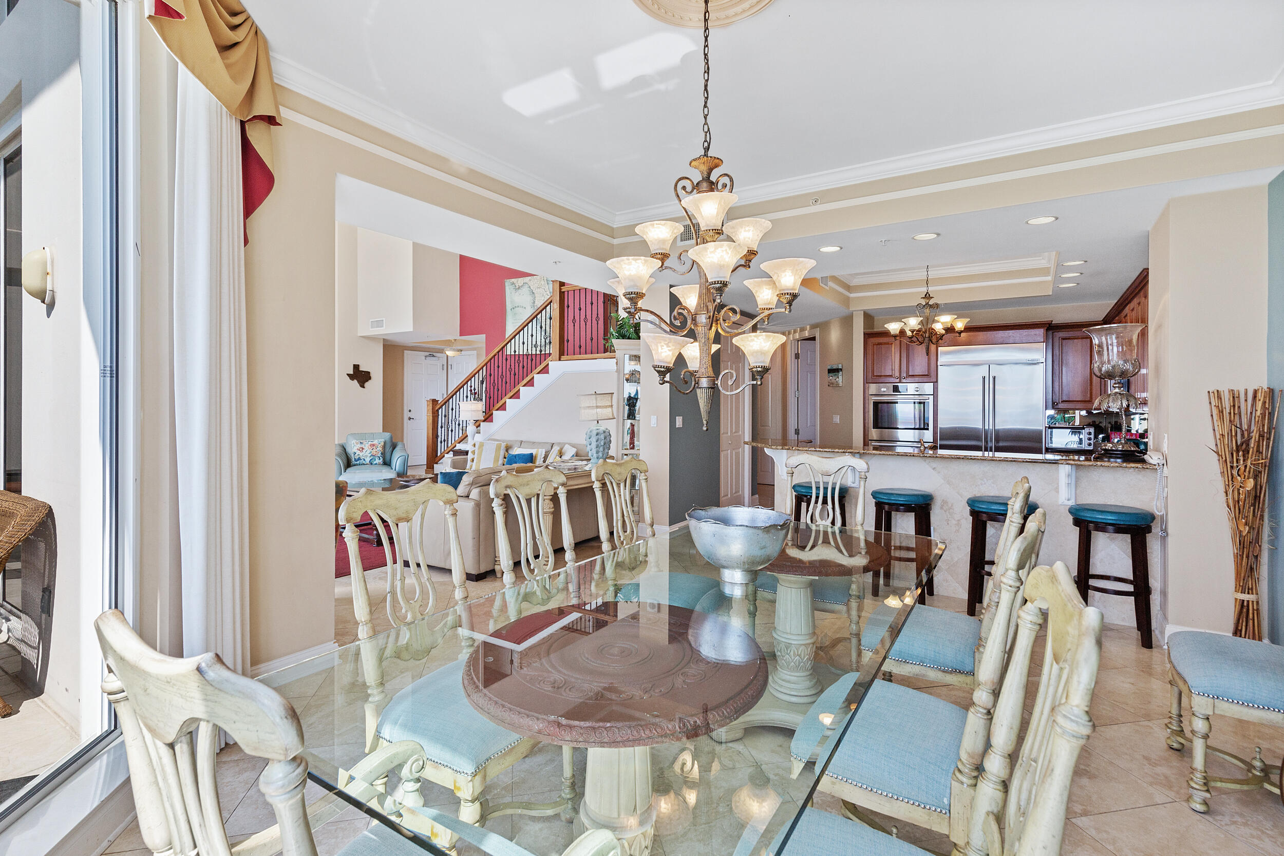 SILVER BEACH TOWERS - Residential