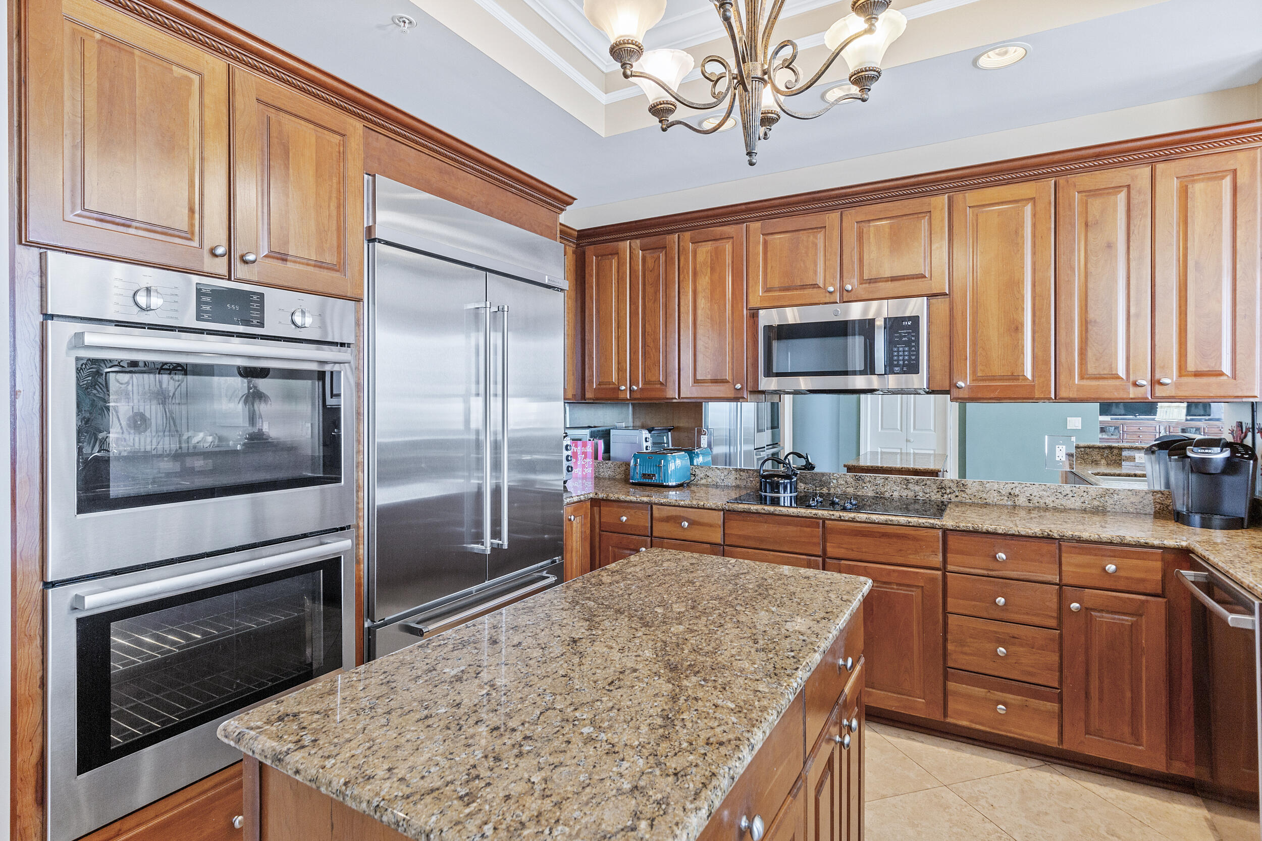 SILVER BEACH TOWERS - Residential
