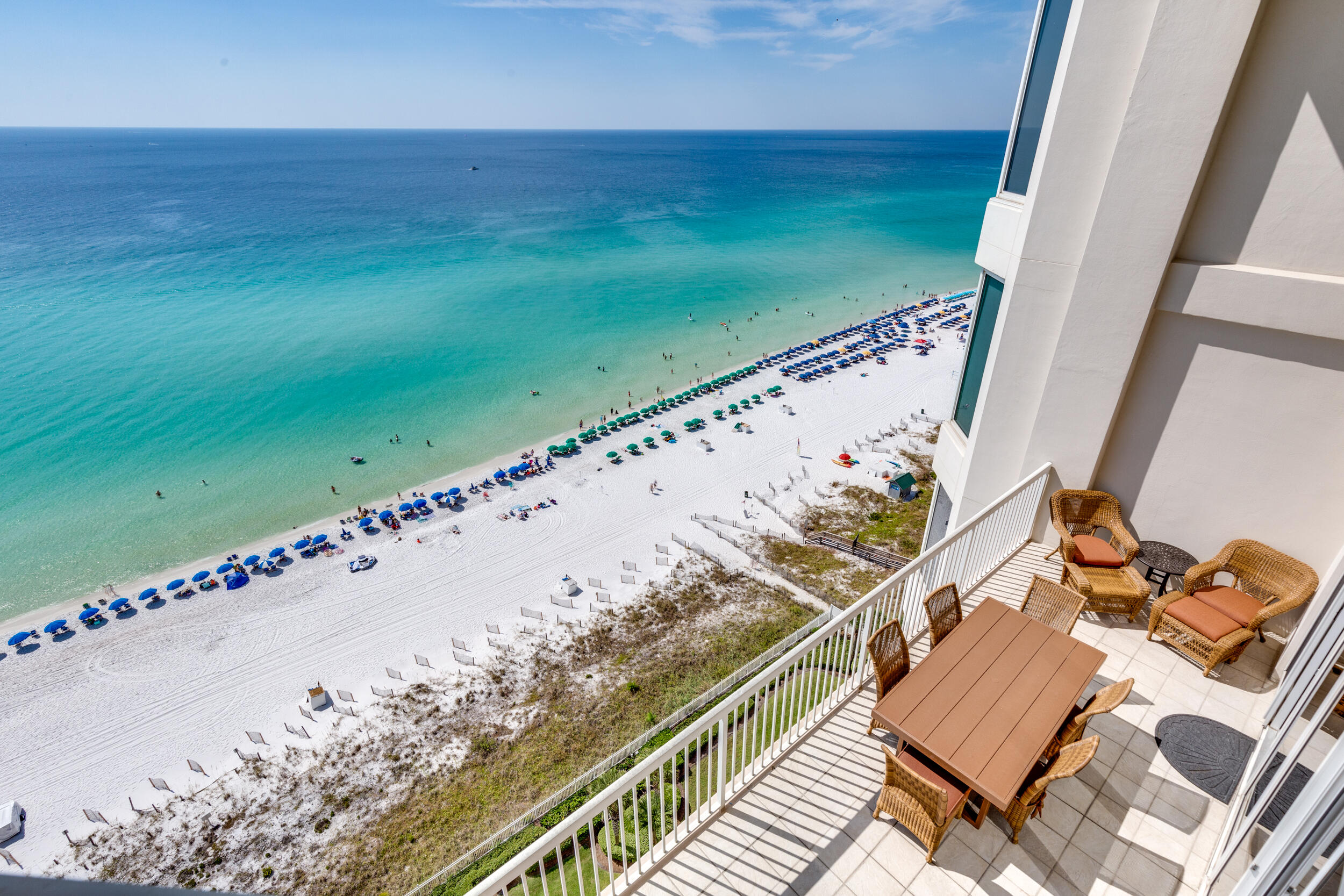 SILVER BEACH TOWERS - Residential