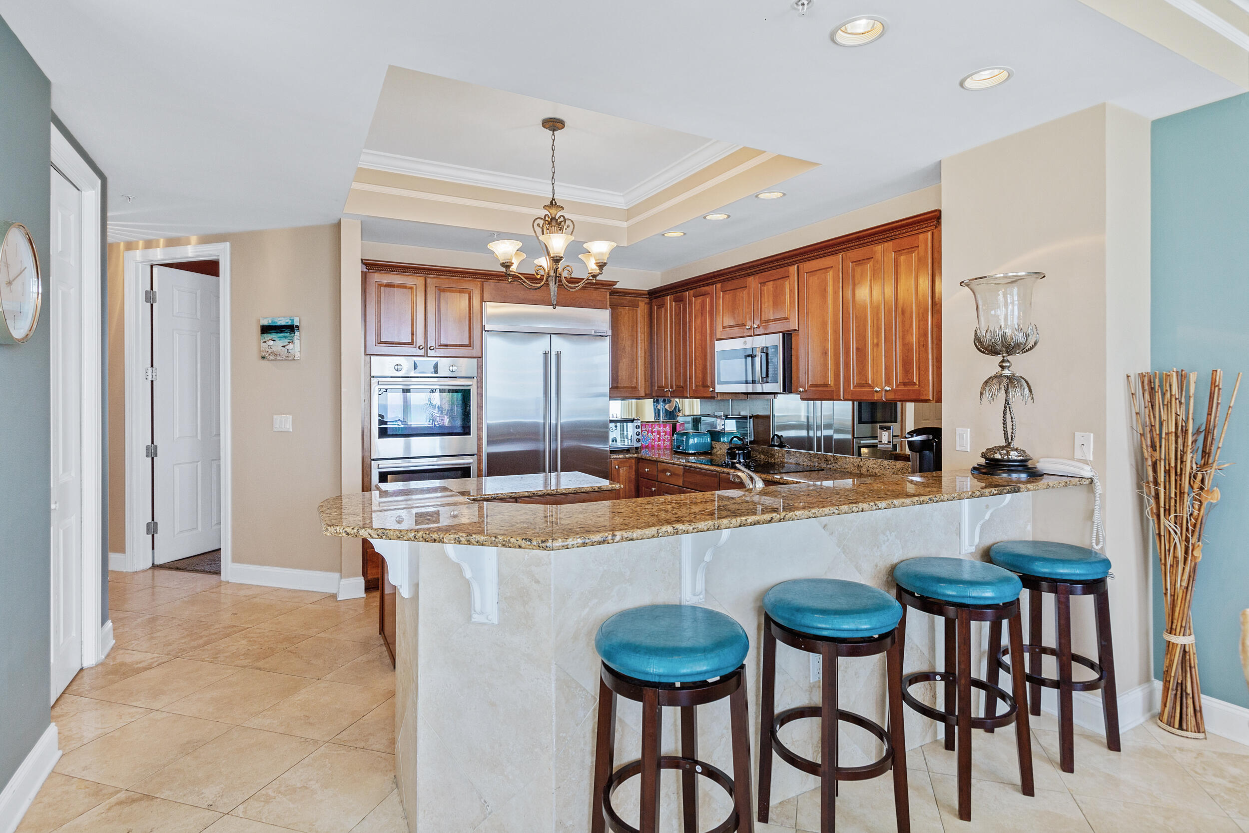SILVER BEACH TOWERS - Residential