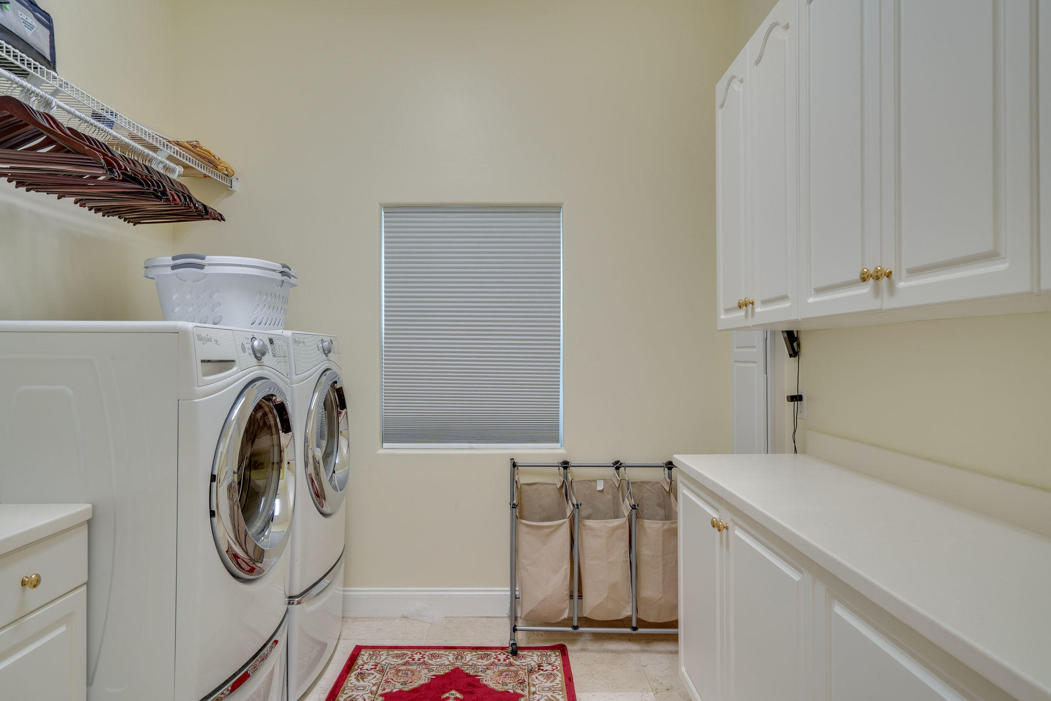 BURNT PINE - Residential