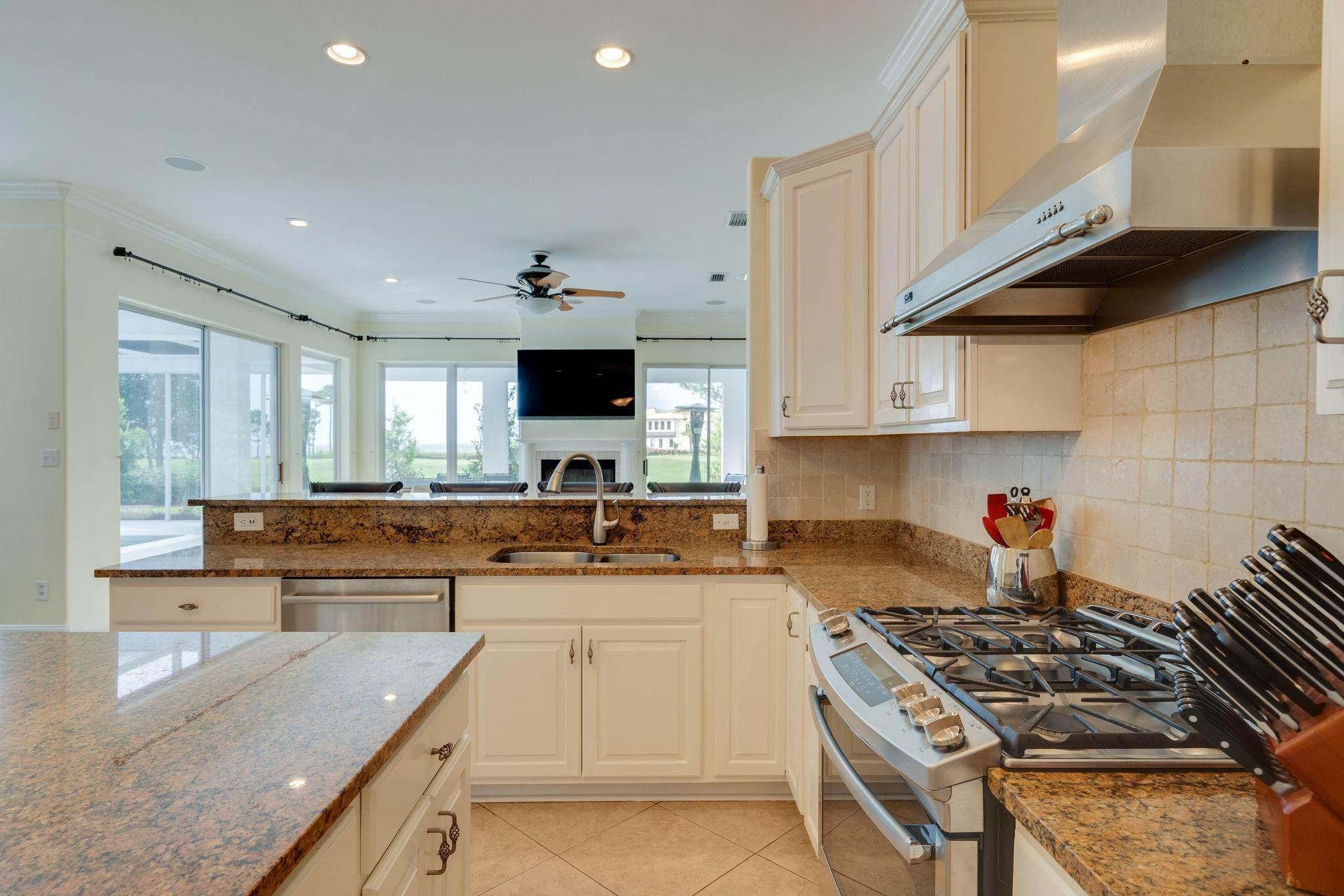 BURNT PINE - Residential