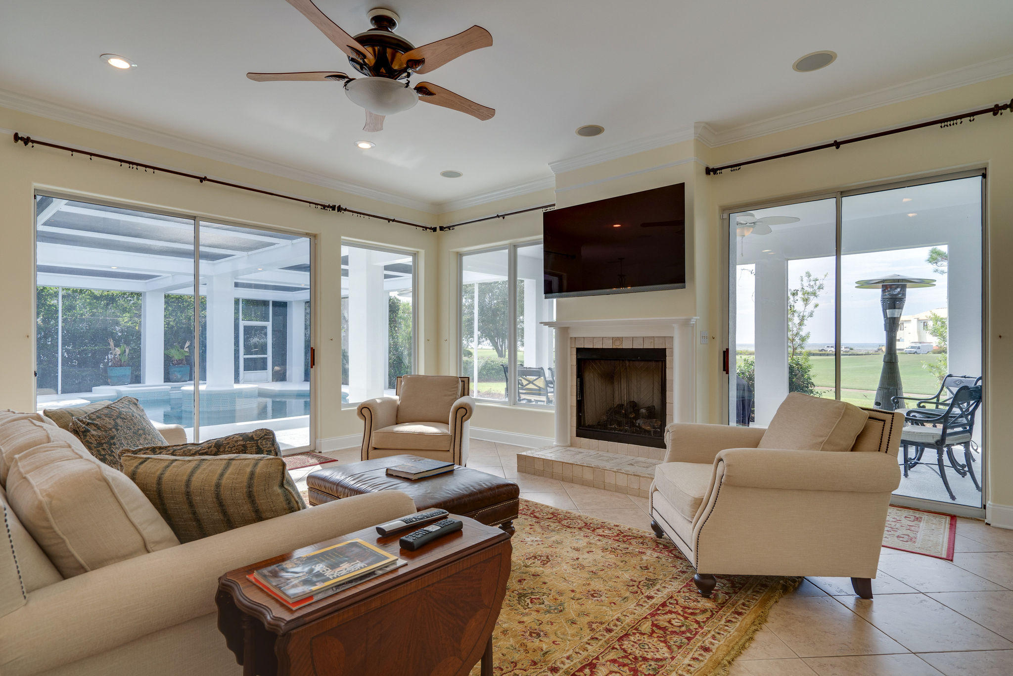 BURNT PINE - Residential