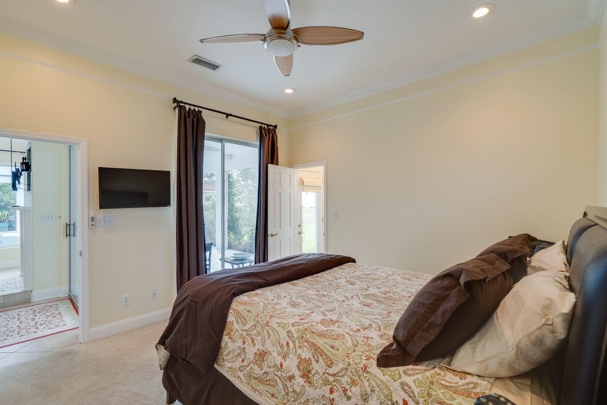 BURNT PINE - Residential