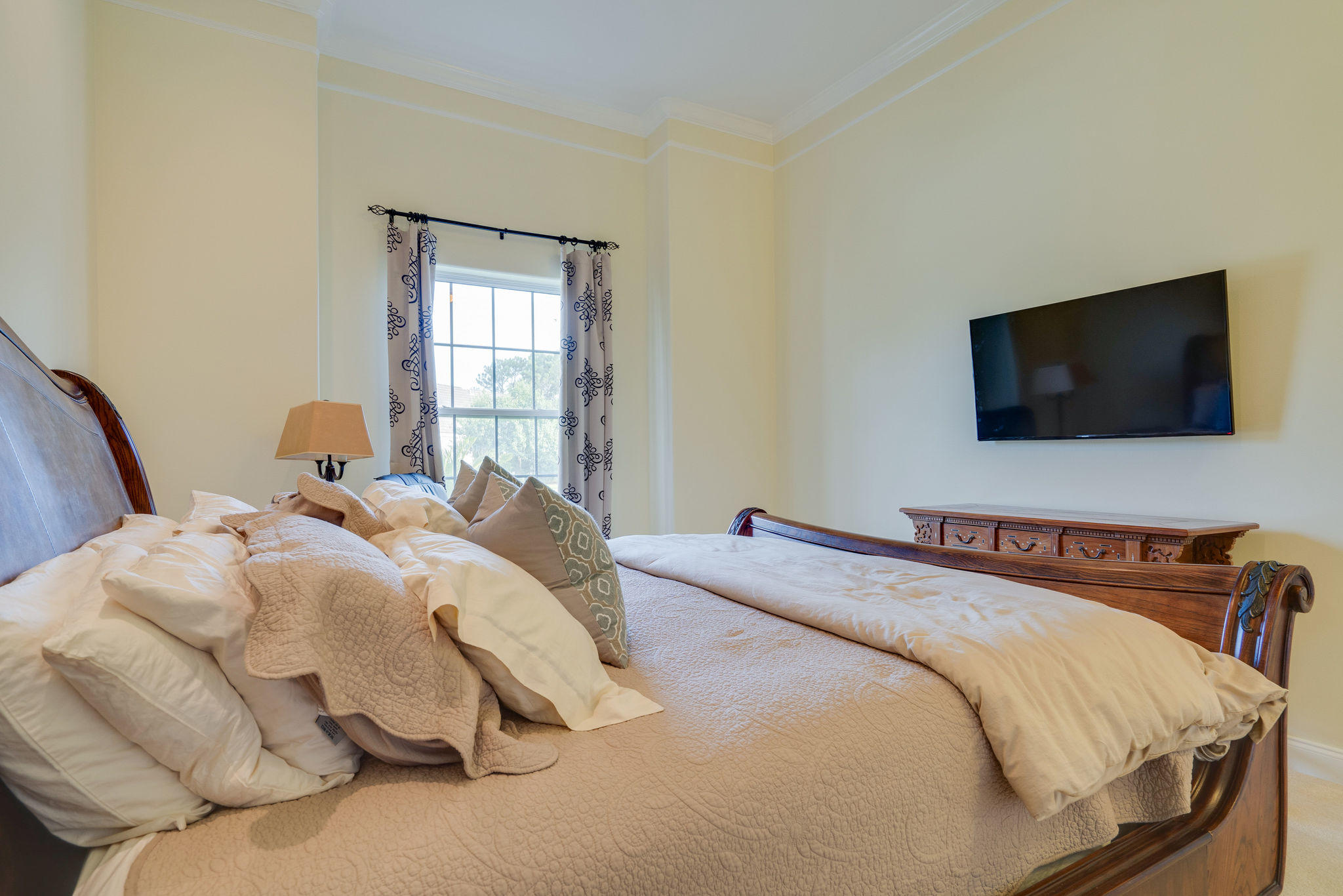 BURNT PINE - Residential