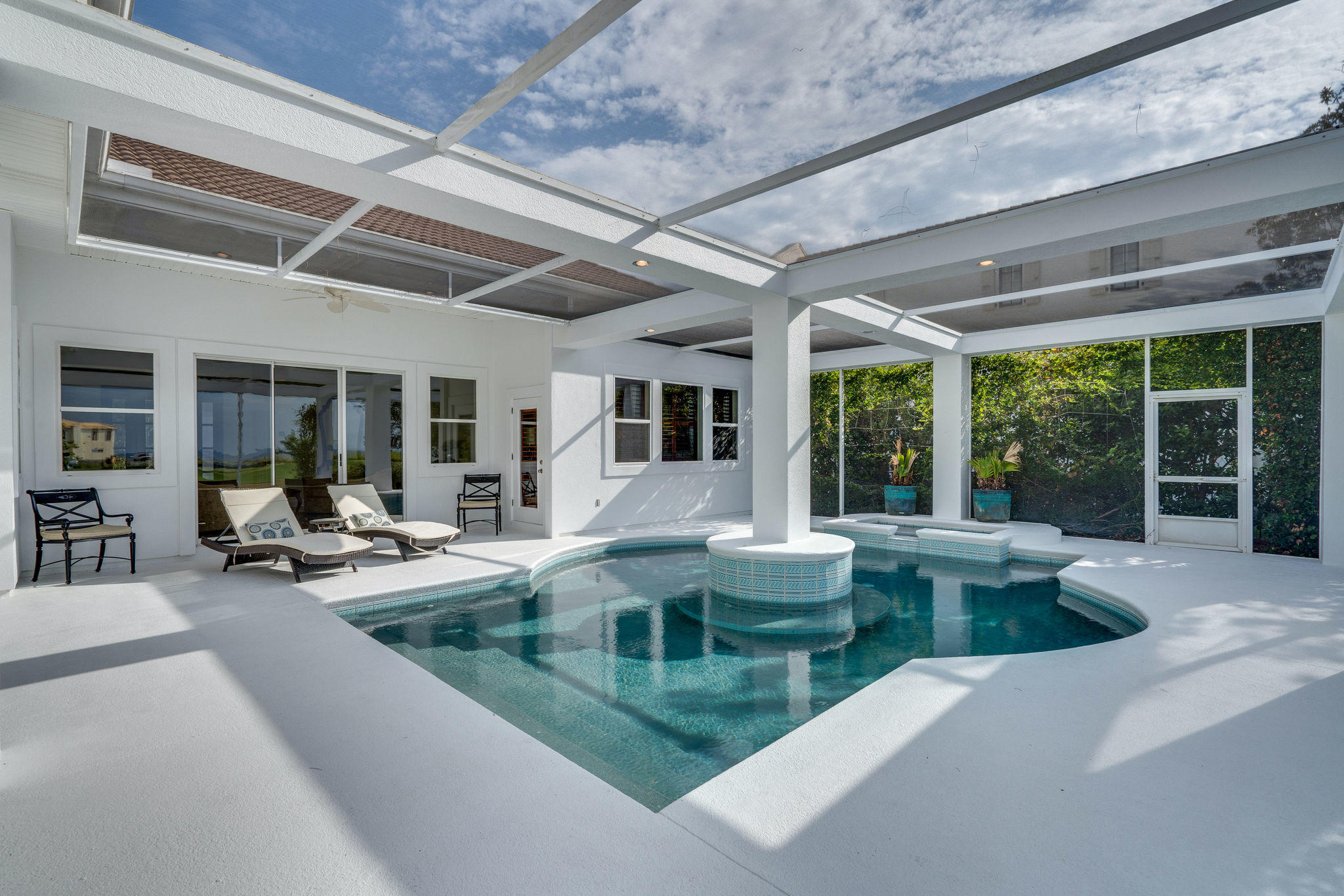 BURNT PINE - Residential