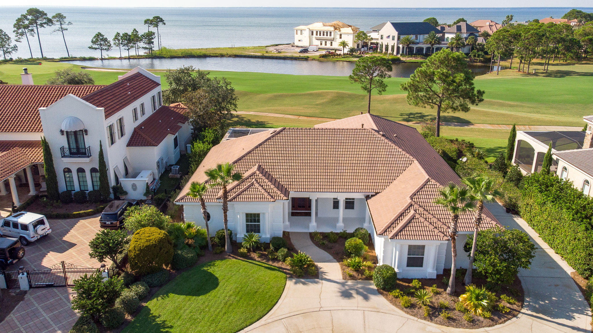 BURNT PINE - Residential