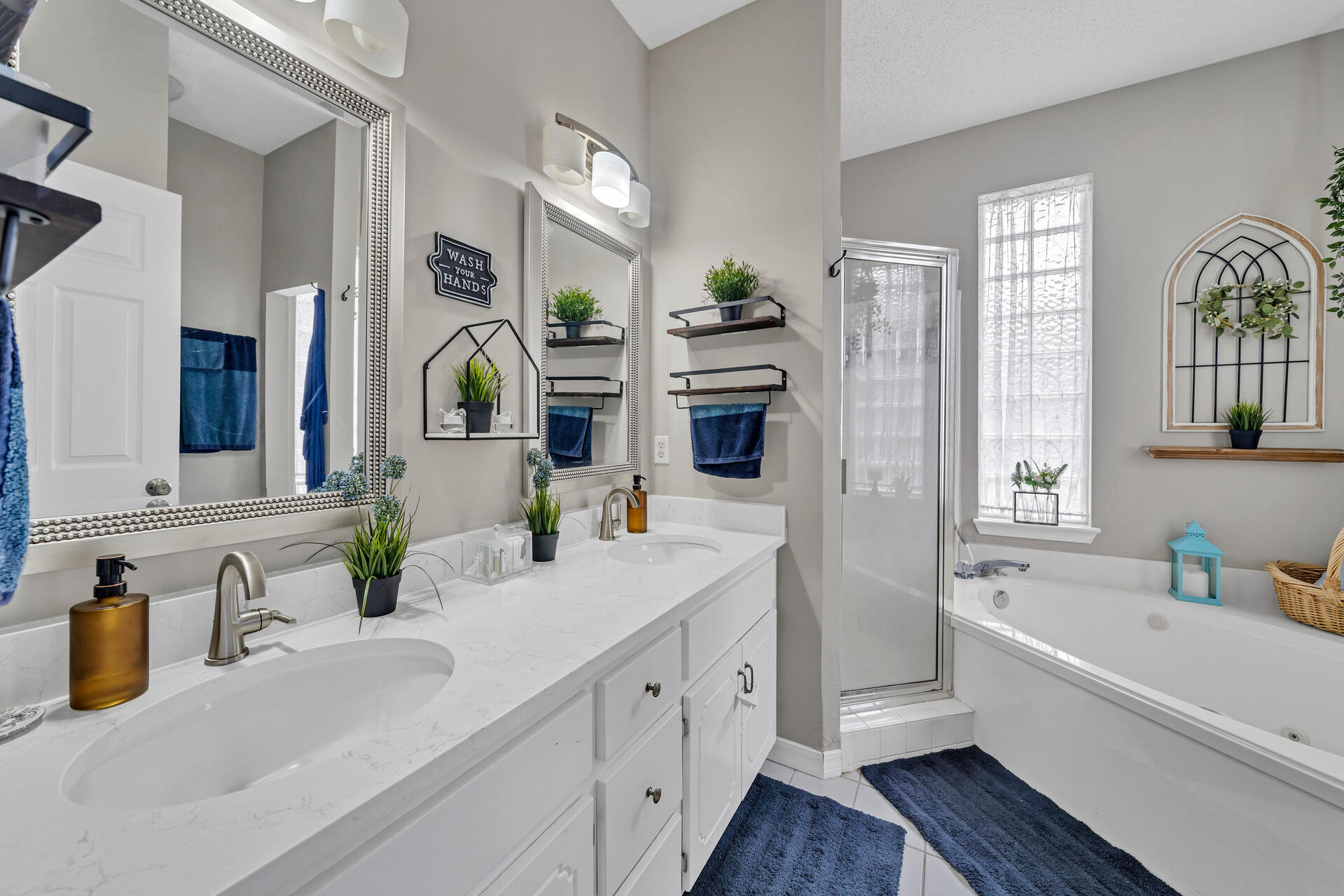 PARKWOOD COVE AT BLUEWATER BAY - Residential