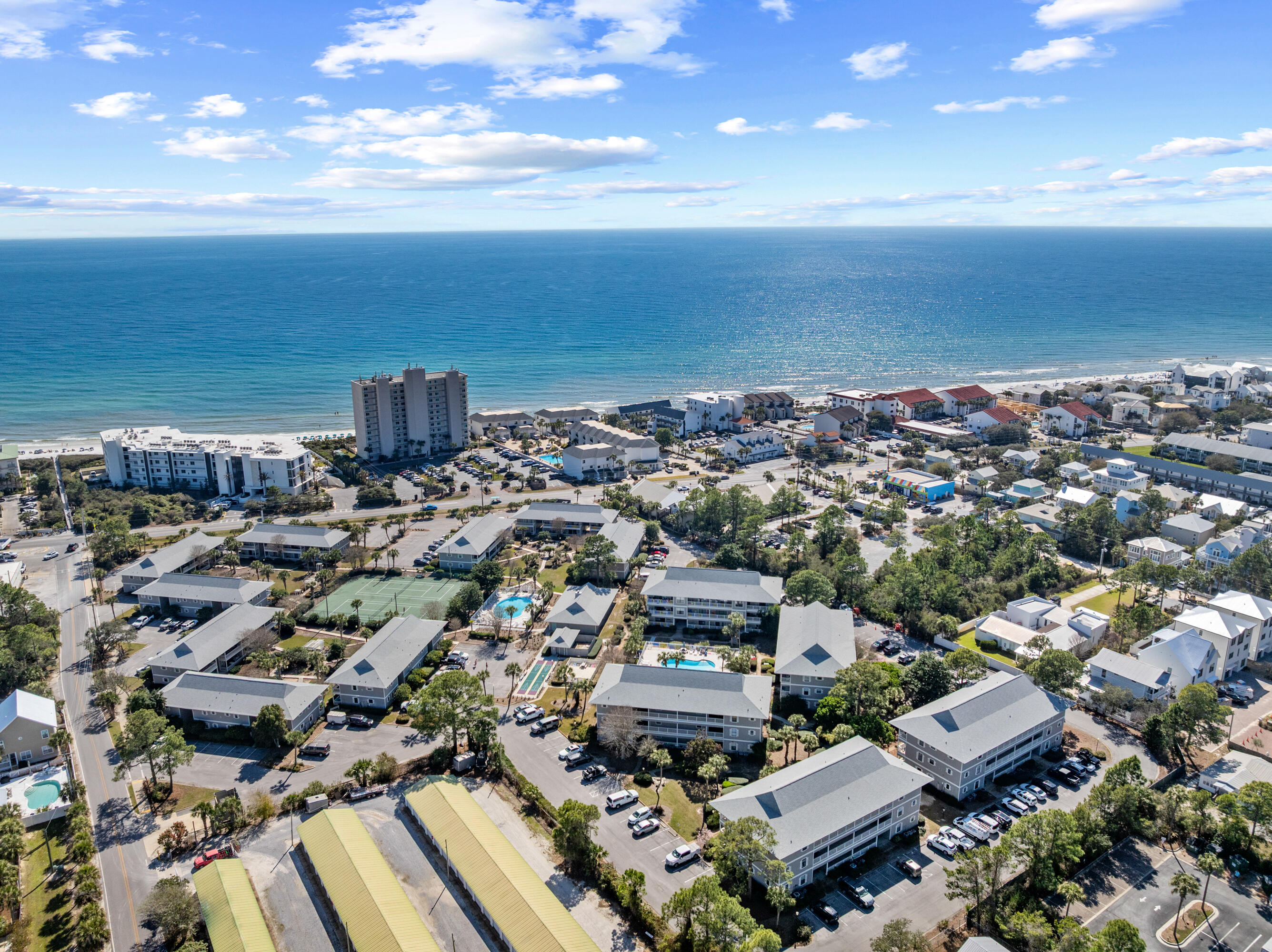 BEACHWOOD VILLAS CONDO - Residential