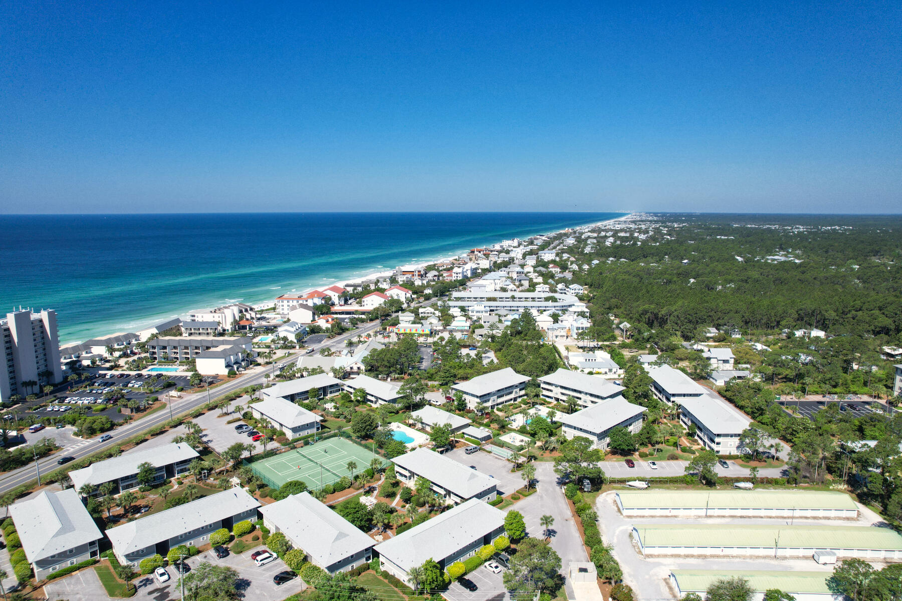 BEACHWOOD VILLAS CONDO - Residential