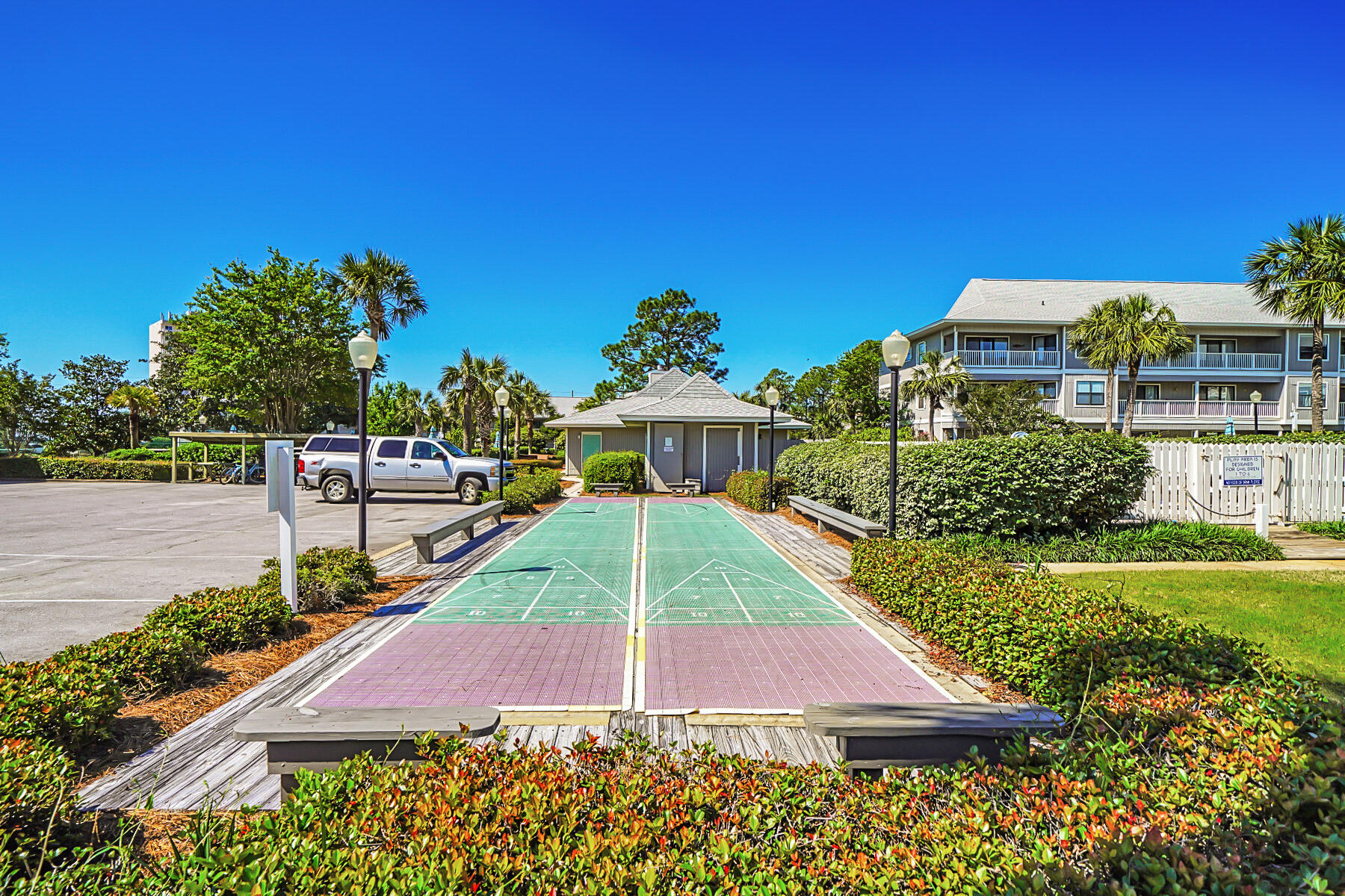 BEACHWOOD VILLAS CONDO - Residential