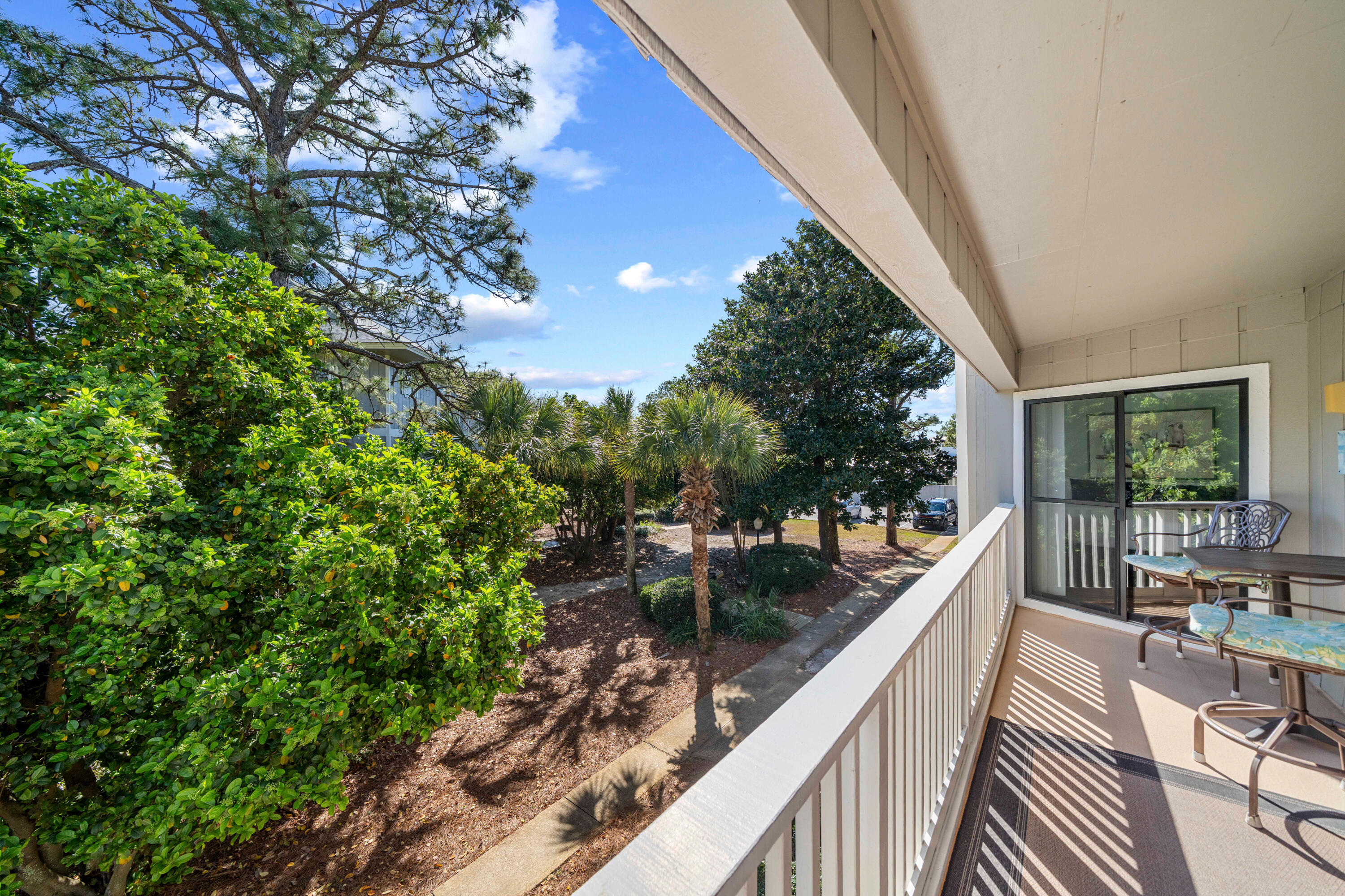 BEACHWOOD VILLAS CONDO - Residential