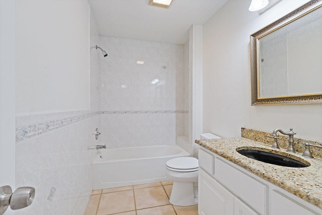 GULF HIGHLANDS UNIT 2 - Residential Lease