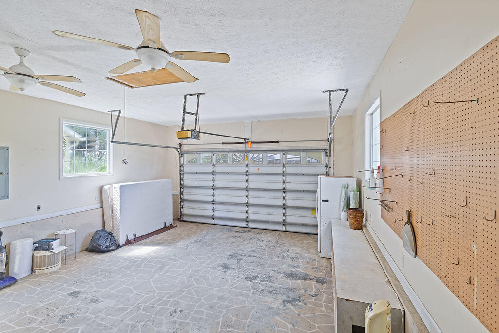 GULF HIGHLANDS UNIT 2 - Residential Lease
