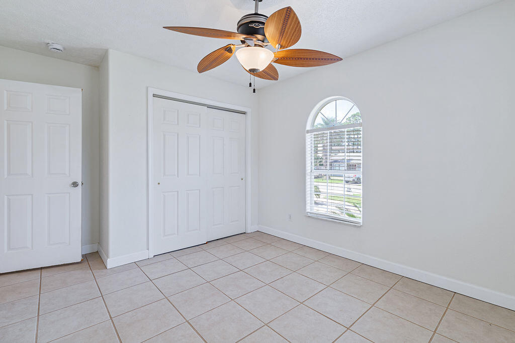 GULF HIGHLANDS UNIT 2 - Residential Lease