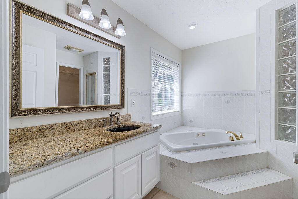 GULF HIGHLANDS UNIT 2 - Residential Lease