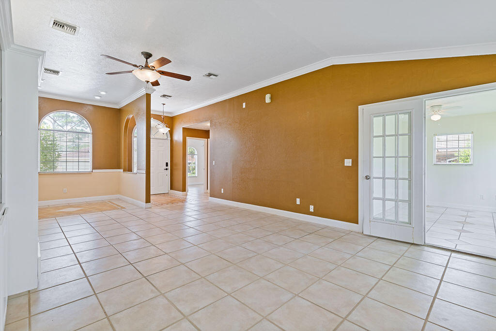 GULF HIGHLANDS UNIT 2 - Residential Lease