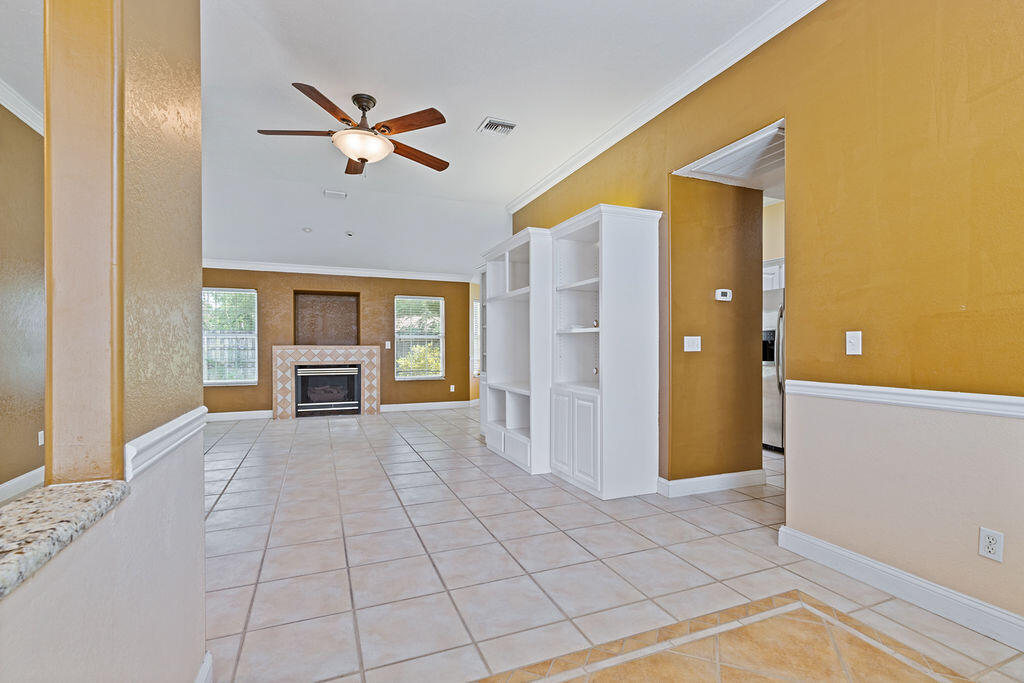 GULF HIGHLANDS UNIT 2 - Residential Lease