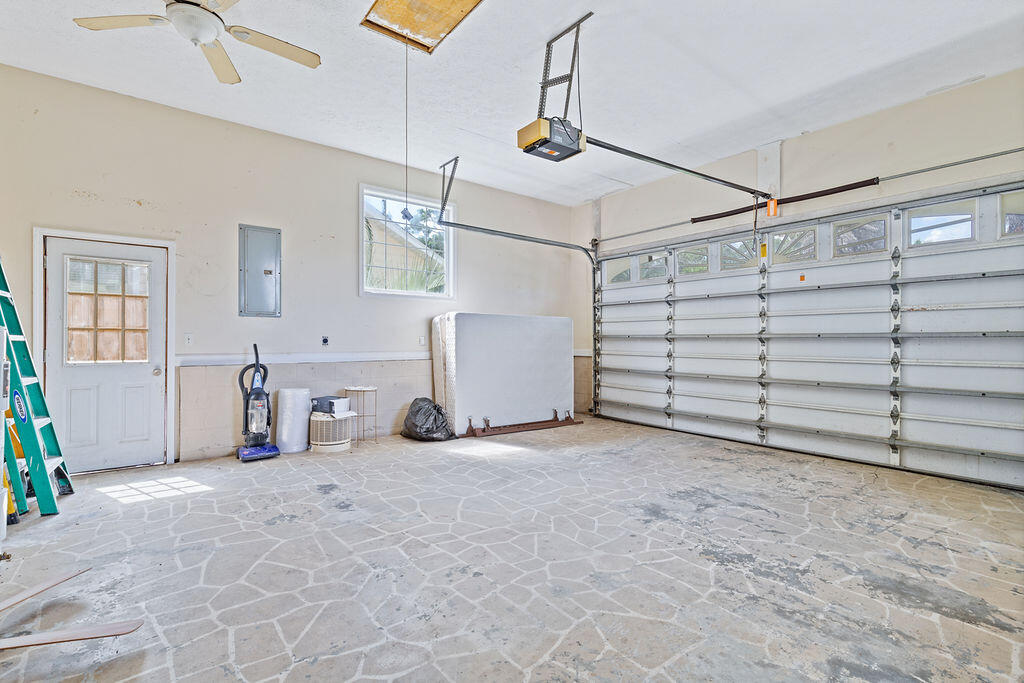 GULF HIGHLANDS UNIT 2 - Residential Lease