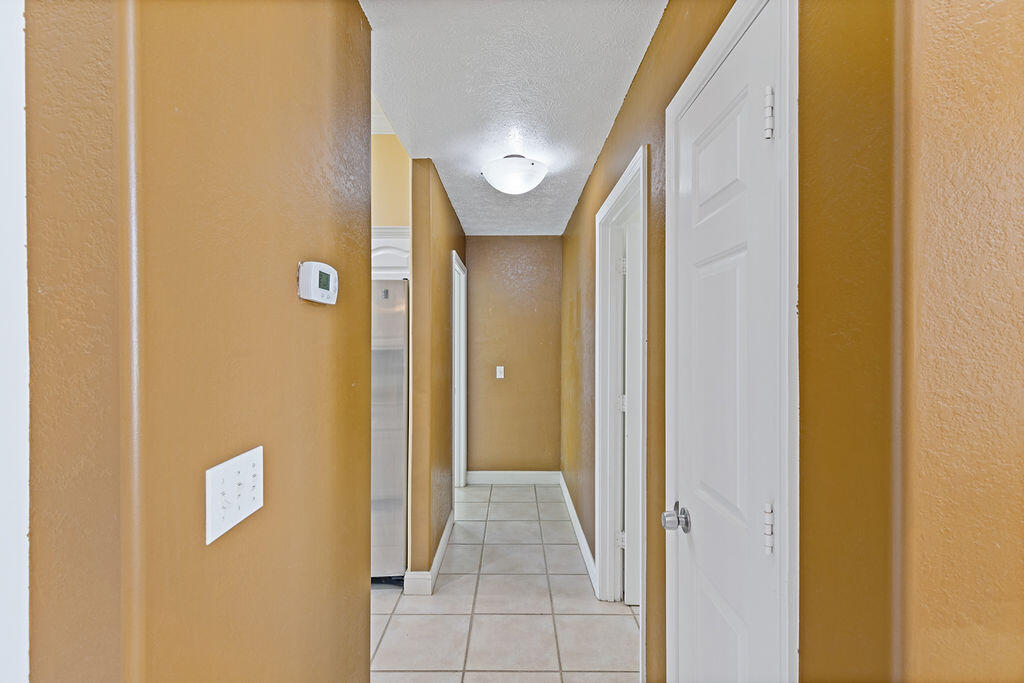 GULF HIGHLANDS UNIT 2 - Residential Lease