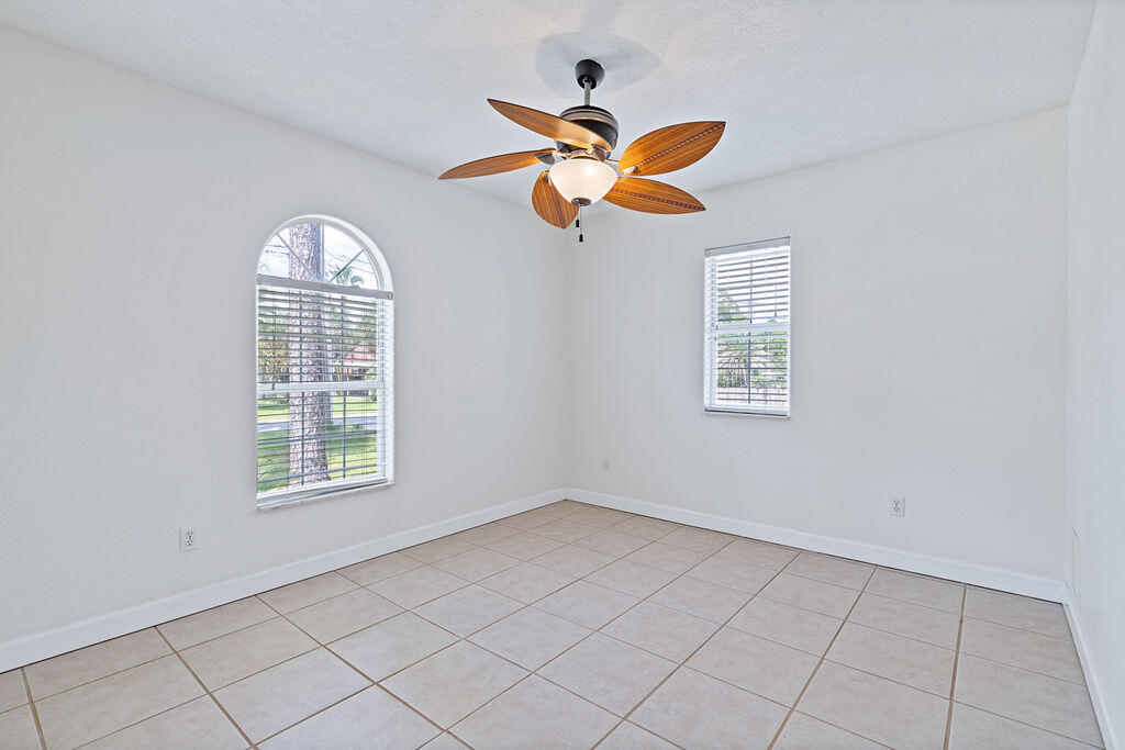 GULF HIGHLANDS UNIT 2 - Residential Lease