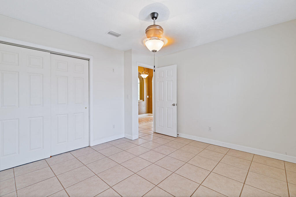 GULF HIGHLANDS UNIT 2 - Residential Lease