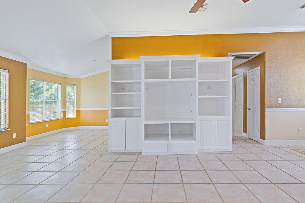 GULF HIGHLANDS UNIT 2 - Residential Lease