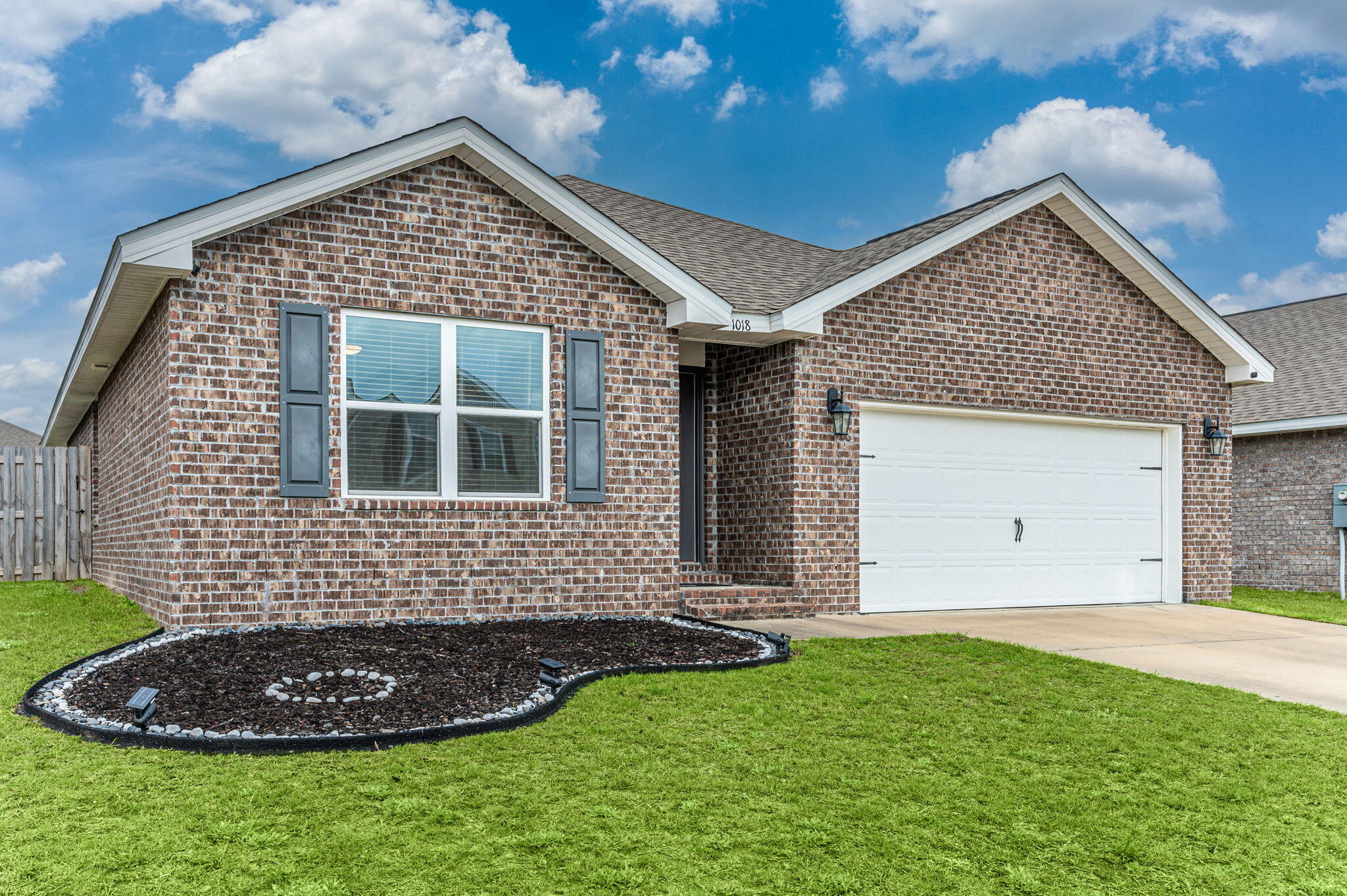 REDSTONE COMMONS - Residential