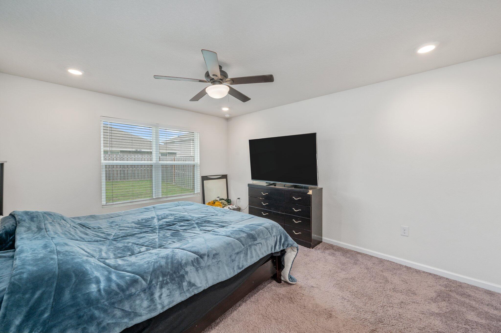 REDSTONE COMMONS - Residential